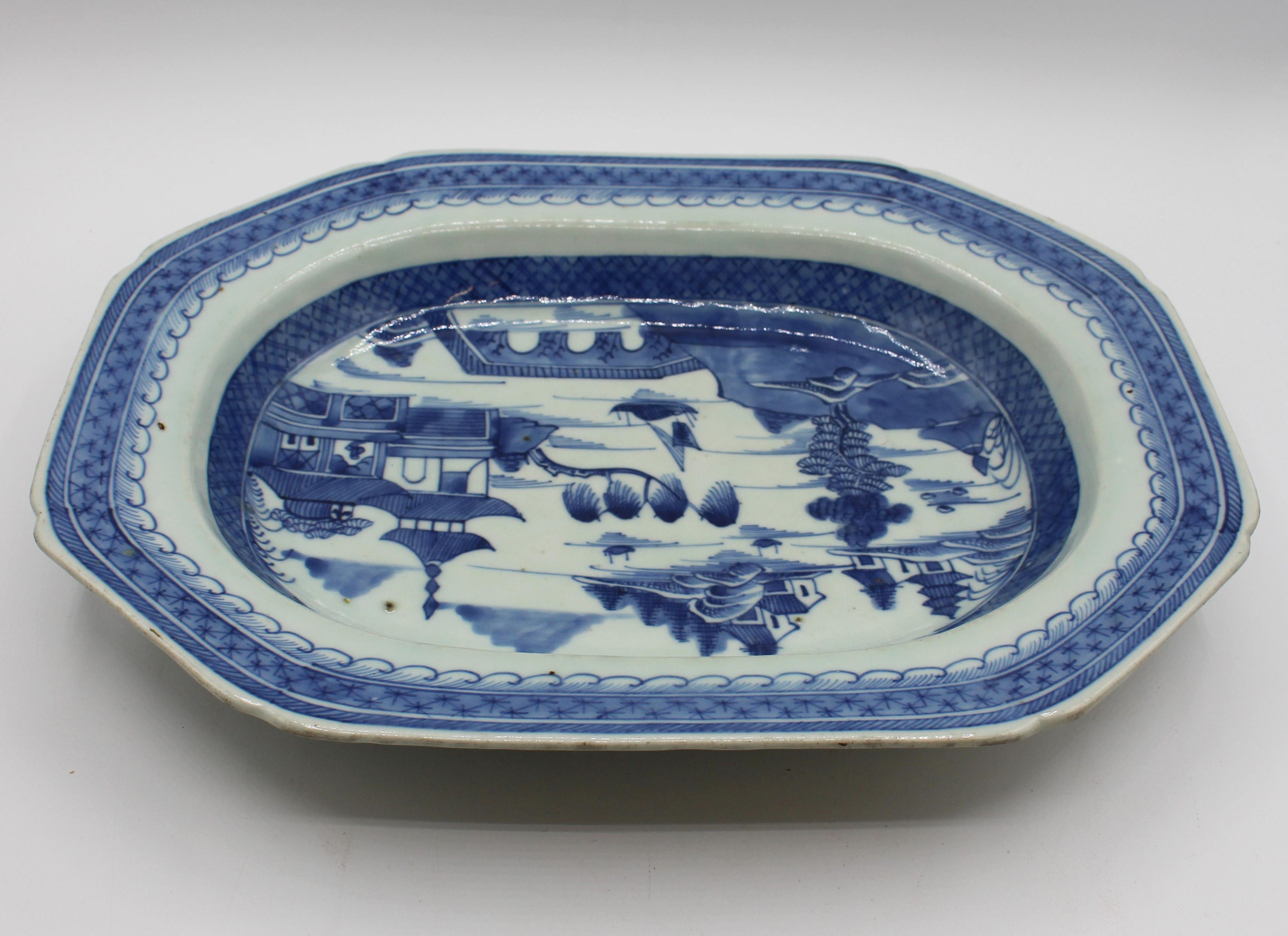 19th Century Circa 1830-60 Chinese Export Blue Canton Serving Dish For Sale