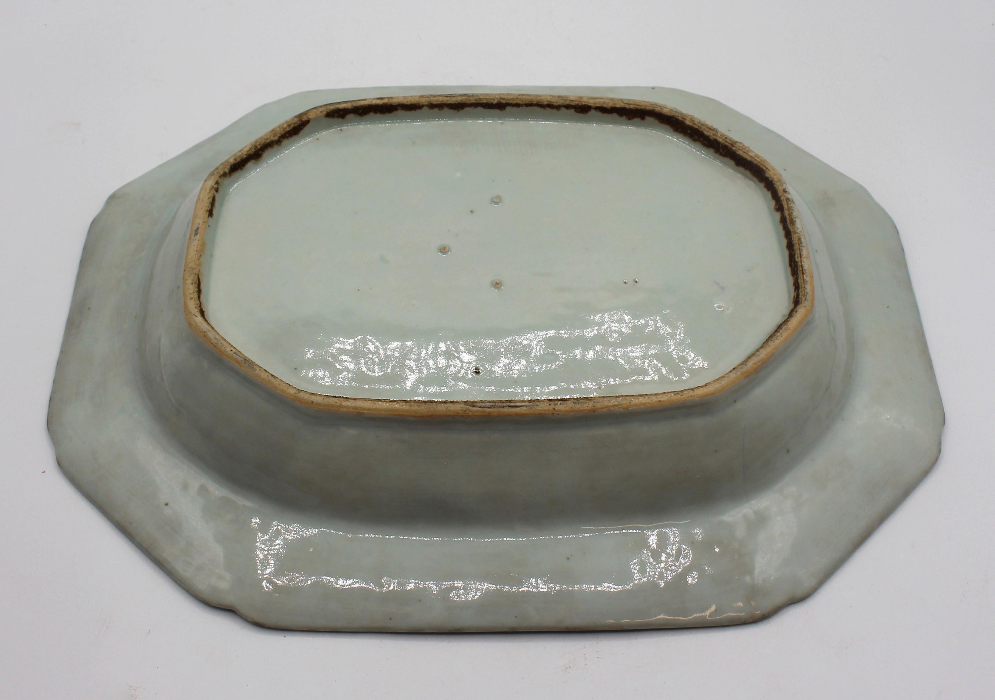 Ceramic Circa 1830-60 Chinese Export Blue Canton Serving Dish For Sale
