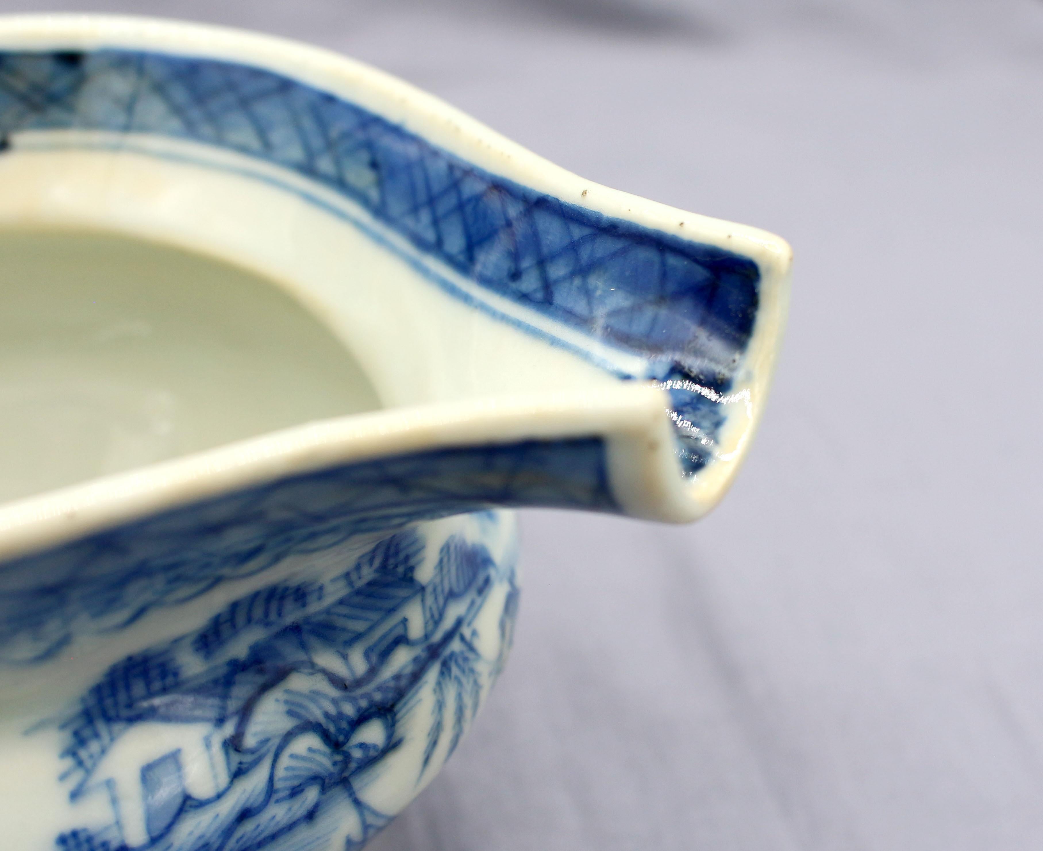 Mid-19th Century Circa 1830 Chinese Export Porcelain Blue Canton Gravy Boat For Sale