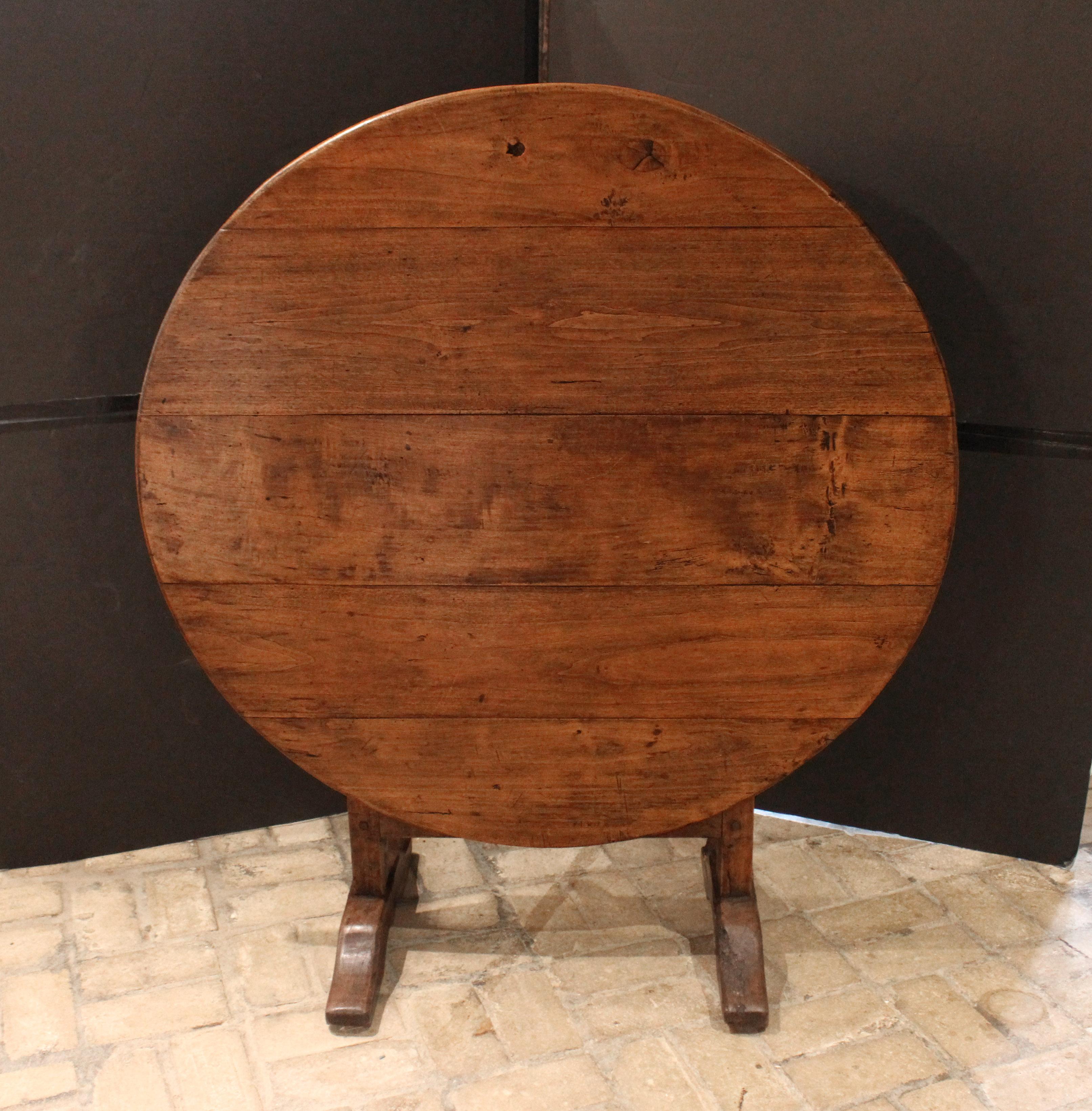 Circa 1830 Country French Tilt-Top Wine Tasting Table In Good Condition In Chapel Hill, NC