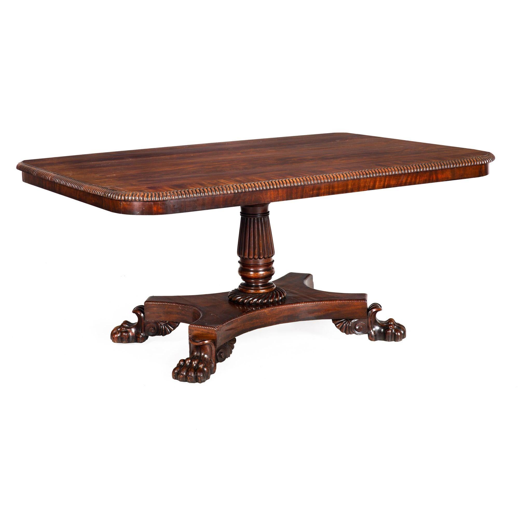 Circa 1840 English William IV Flame Mahogany Tilting Breakfast Table In Good Condition For Sale In Shippensburg, PA