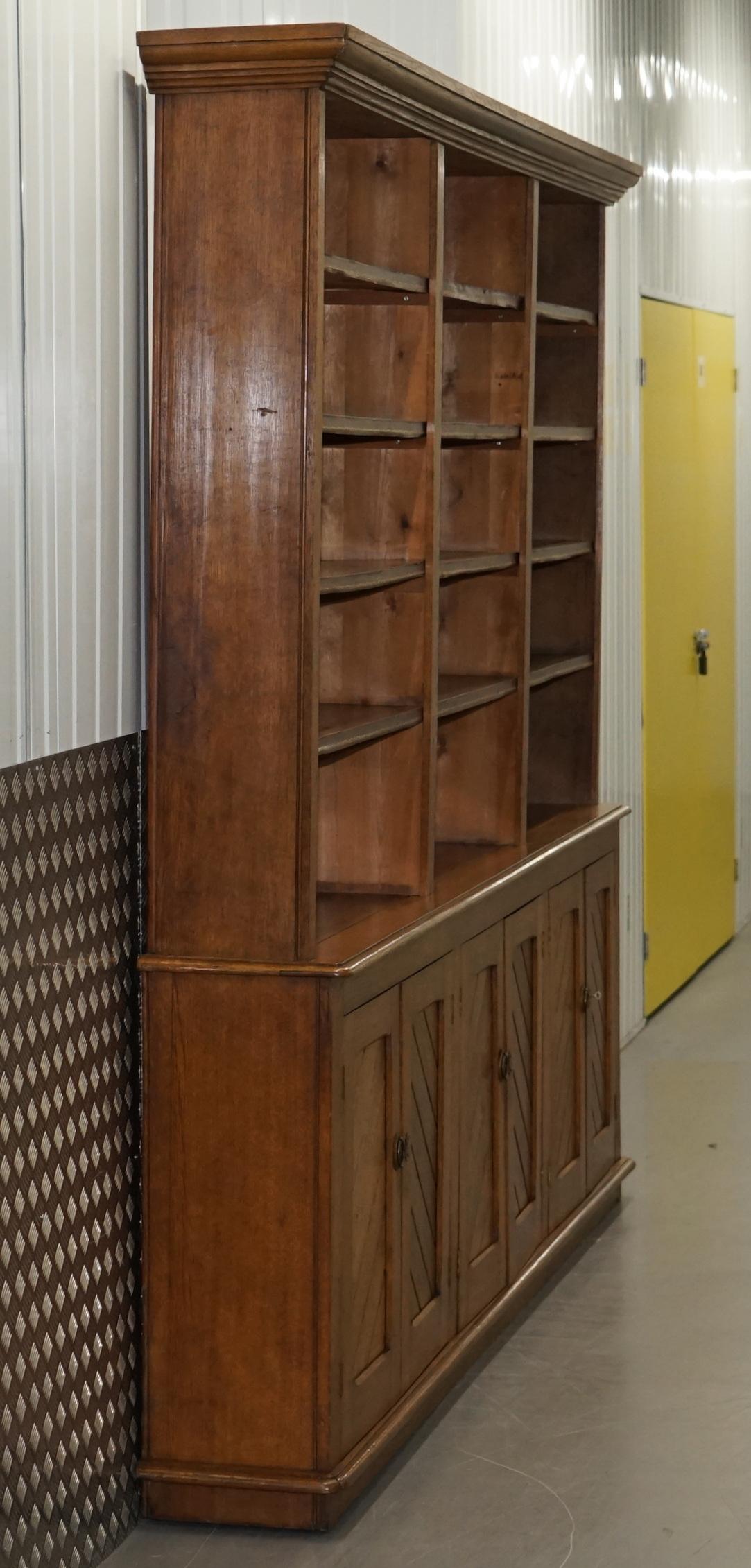 Solid English Oak Library Bookcase Gothic Pugin Style, circa 1840 7