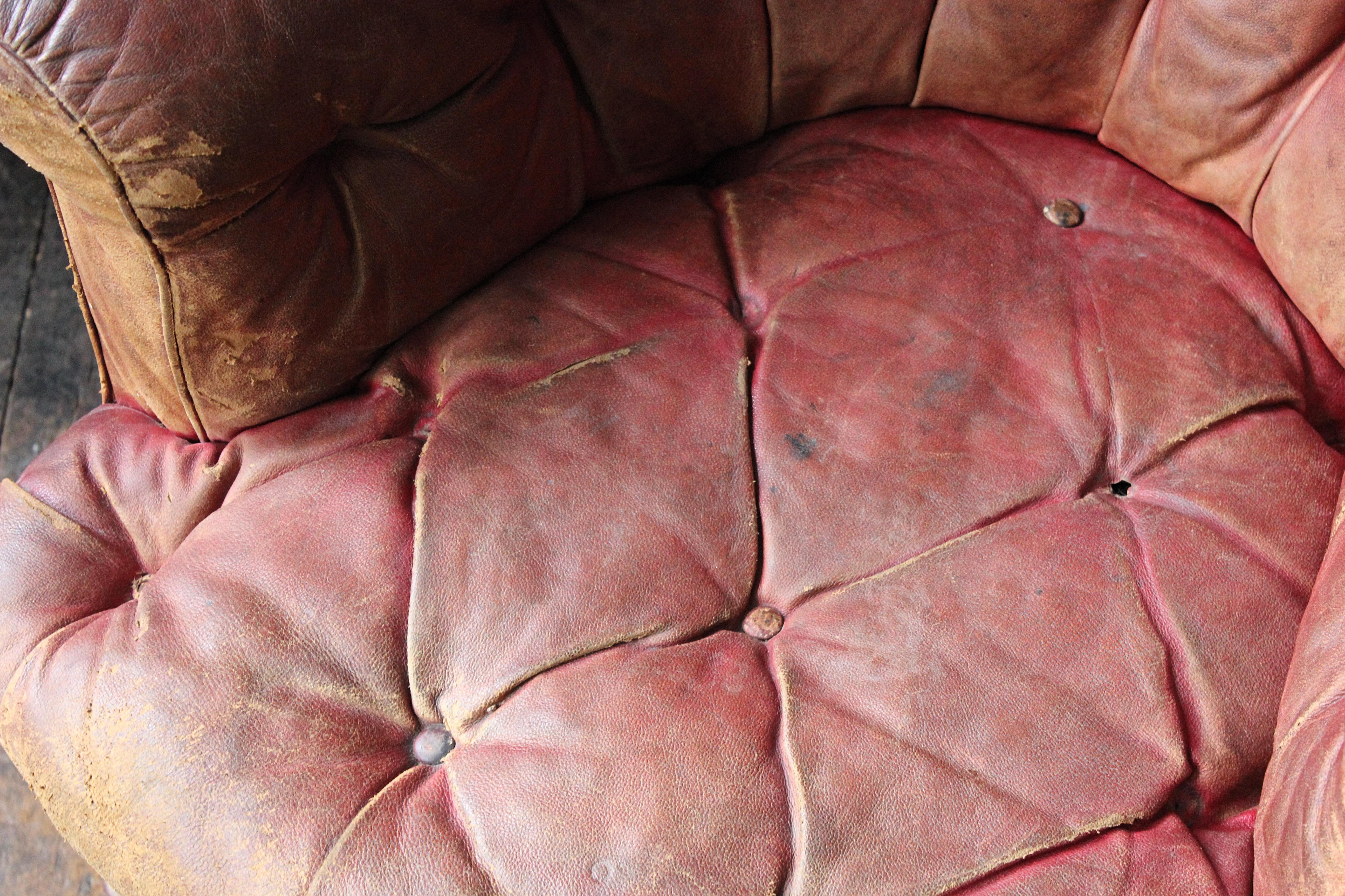 Circa 1845 Robert Strahan & Co Ireland Dublin Red Leather Armchair, Elveden Hall 3