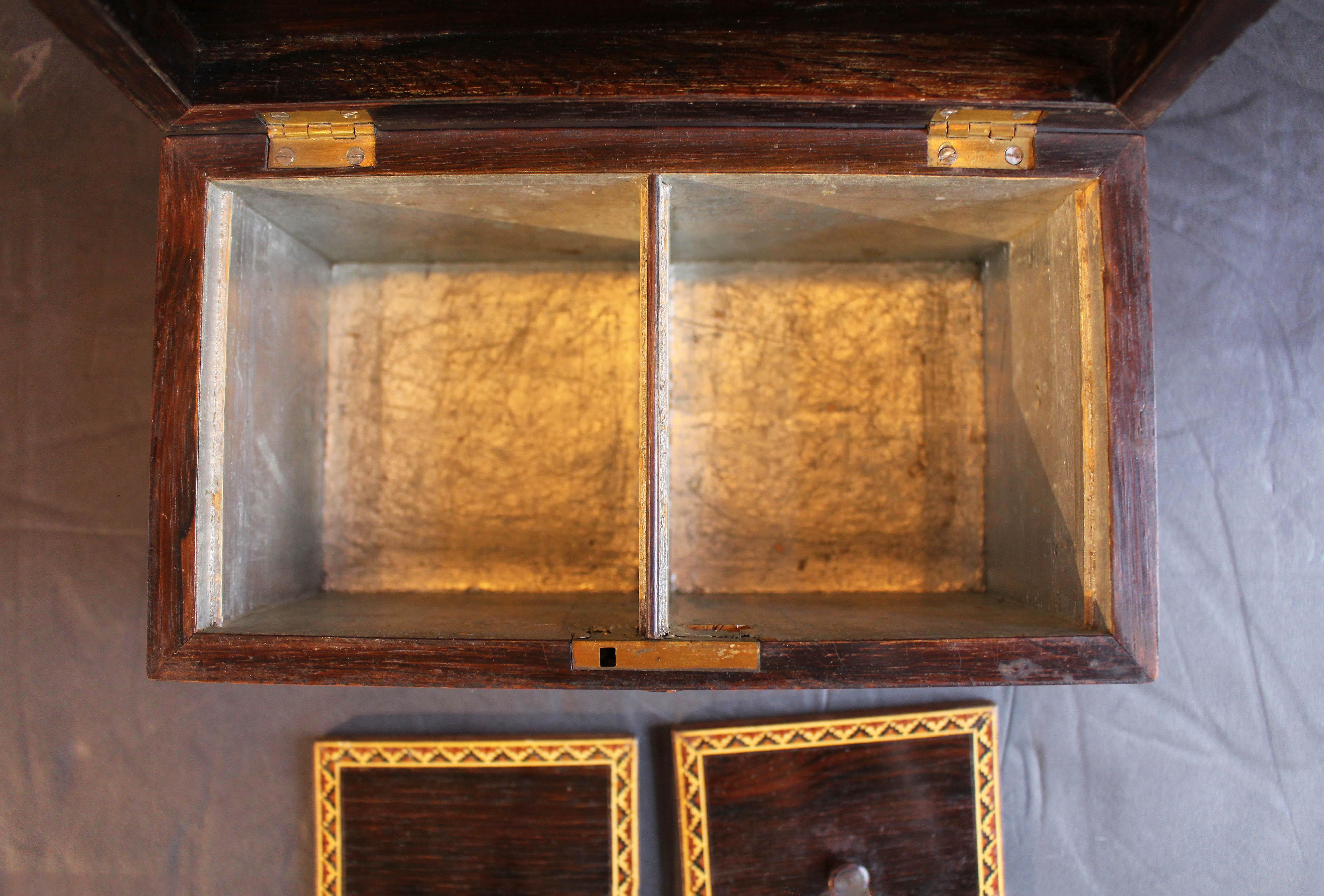 XIX secolo CIRCA 1850-60 Scatola da tè inglese Tunbridge Ware in vendita