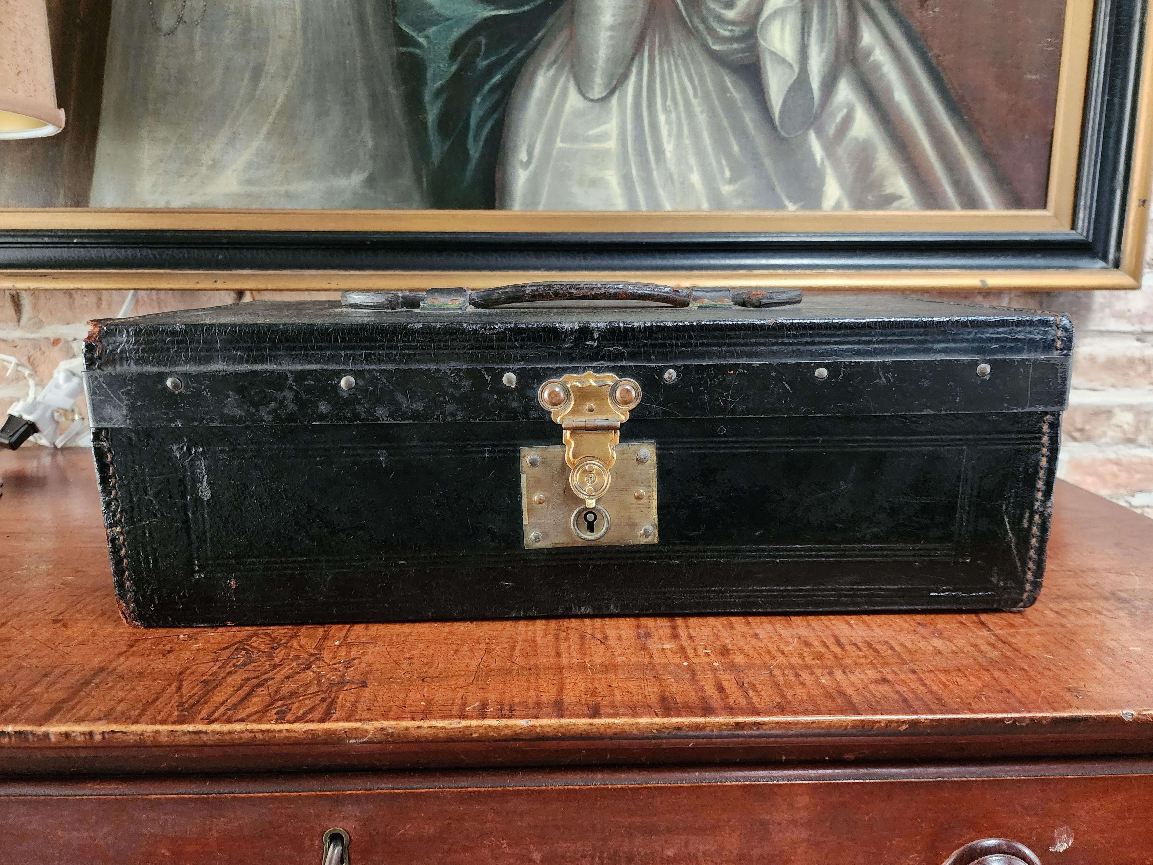 Boîte à documents américaine historiquement importante datant des années 1830 à Boston en vente 8