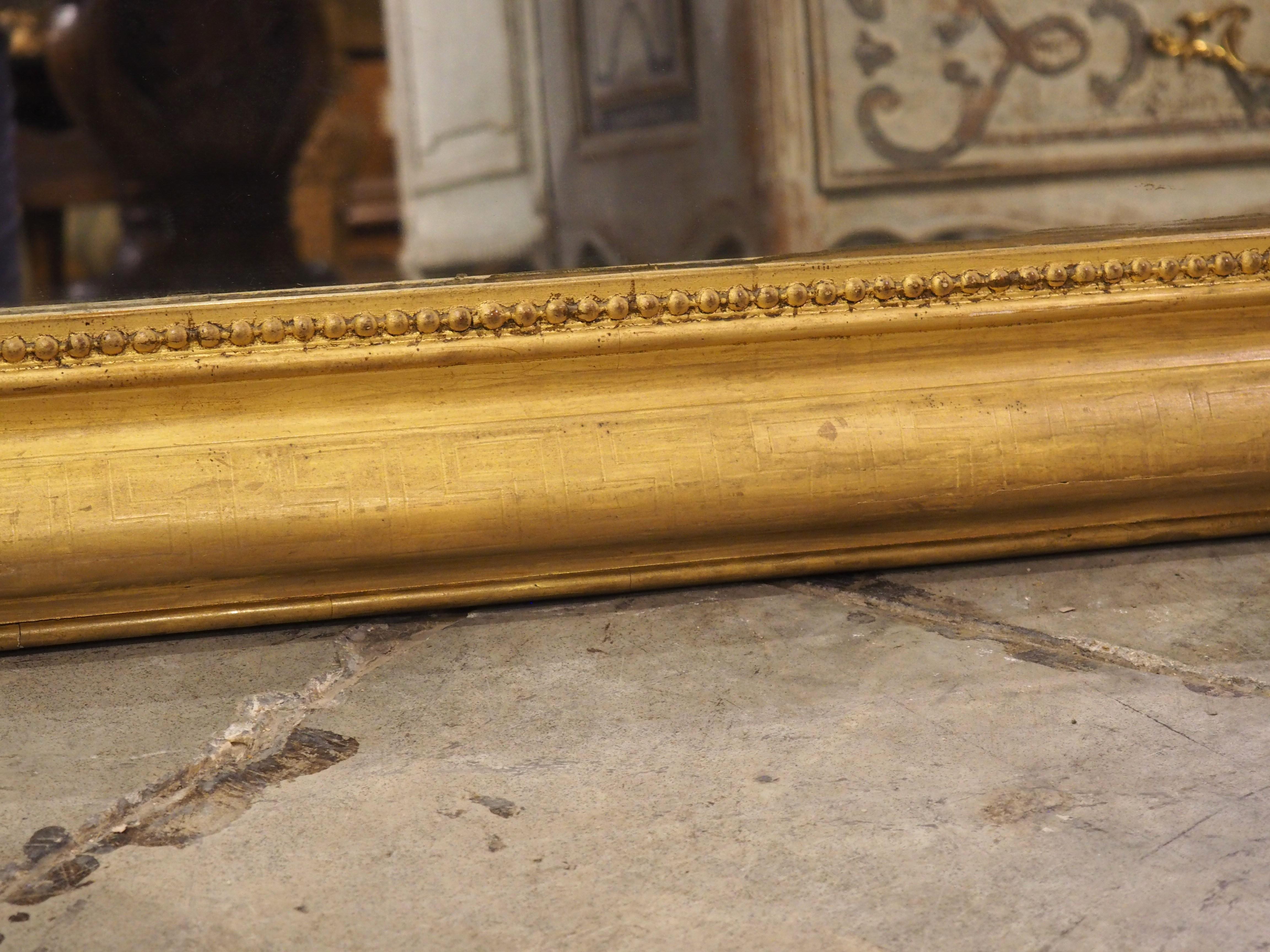 Miroir Louis Philippe français en or avec motif de clé grecque datant d'environ 1850 en vente 1