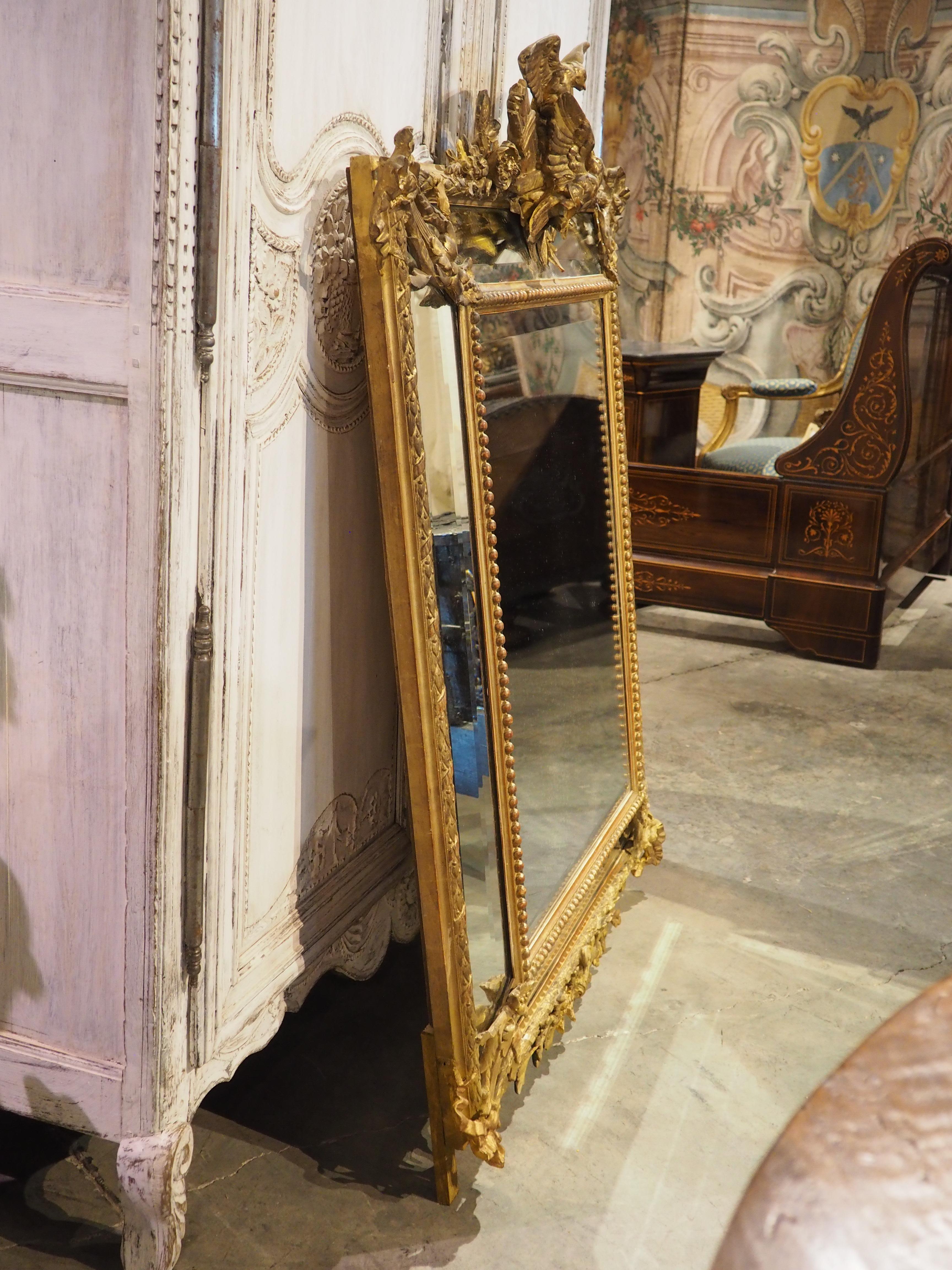 Specchio a cuscino in legno dorato di Napoleone III, Francia, 1850 ca. in vendita 11