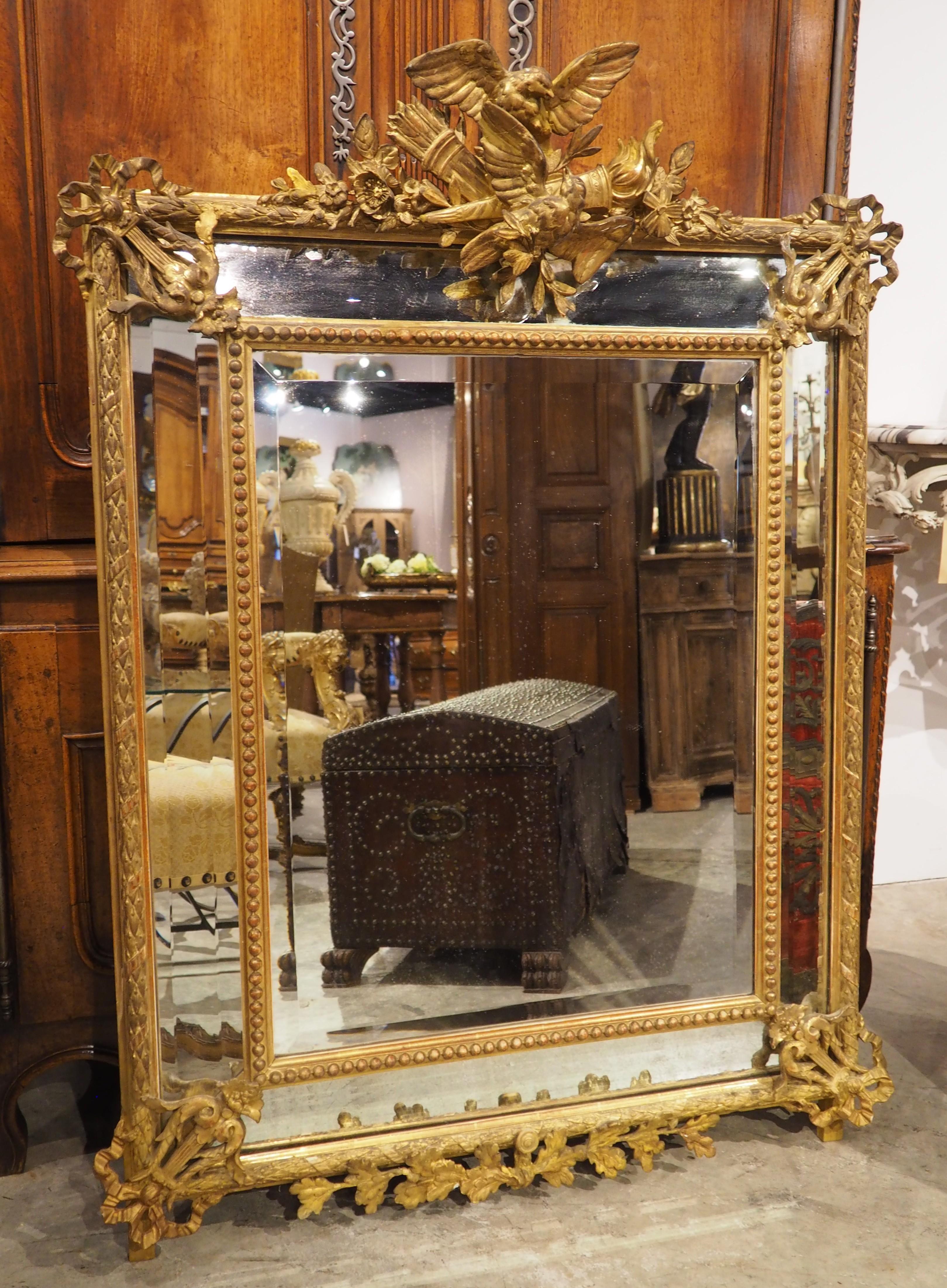 Specchio a cuscino in legno dorato di Napoleone III, Francia, 1850 ca. in vendita 13