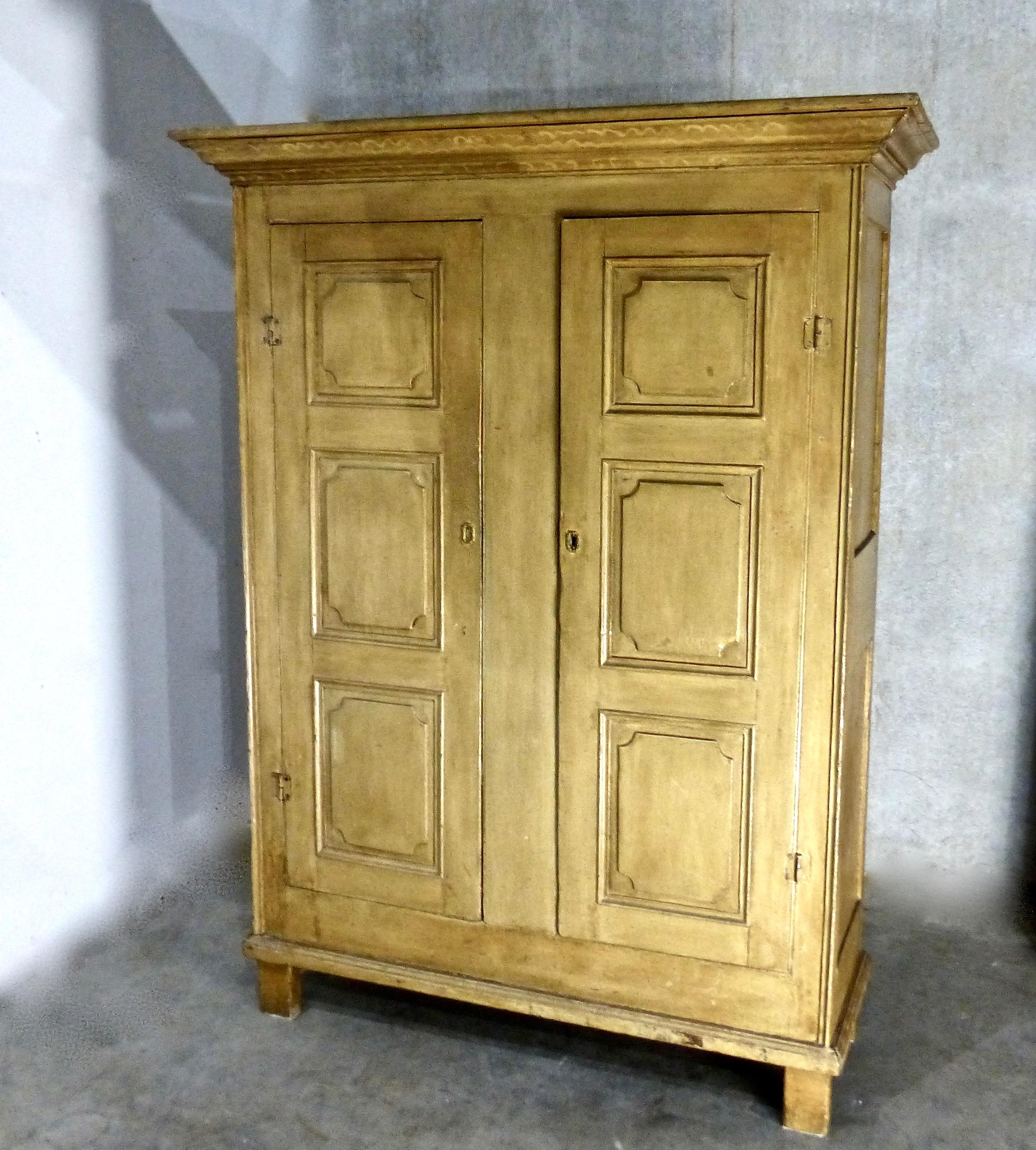 Painted Quebec Pine Canadian Armoire Cabinet, circa 1850 1