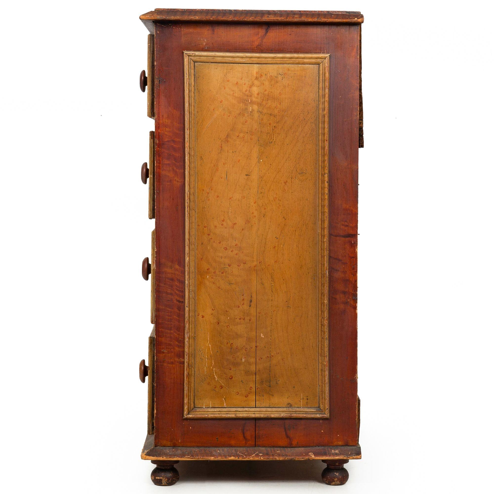 Cassettone antico dipinto a grana inglese del 1850 circa In condizioni buone in vendita a Shippensburg, PA
