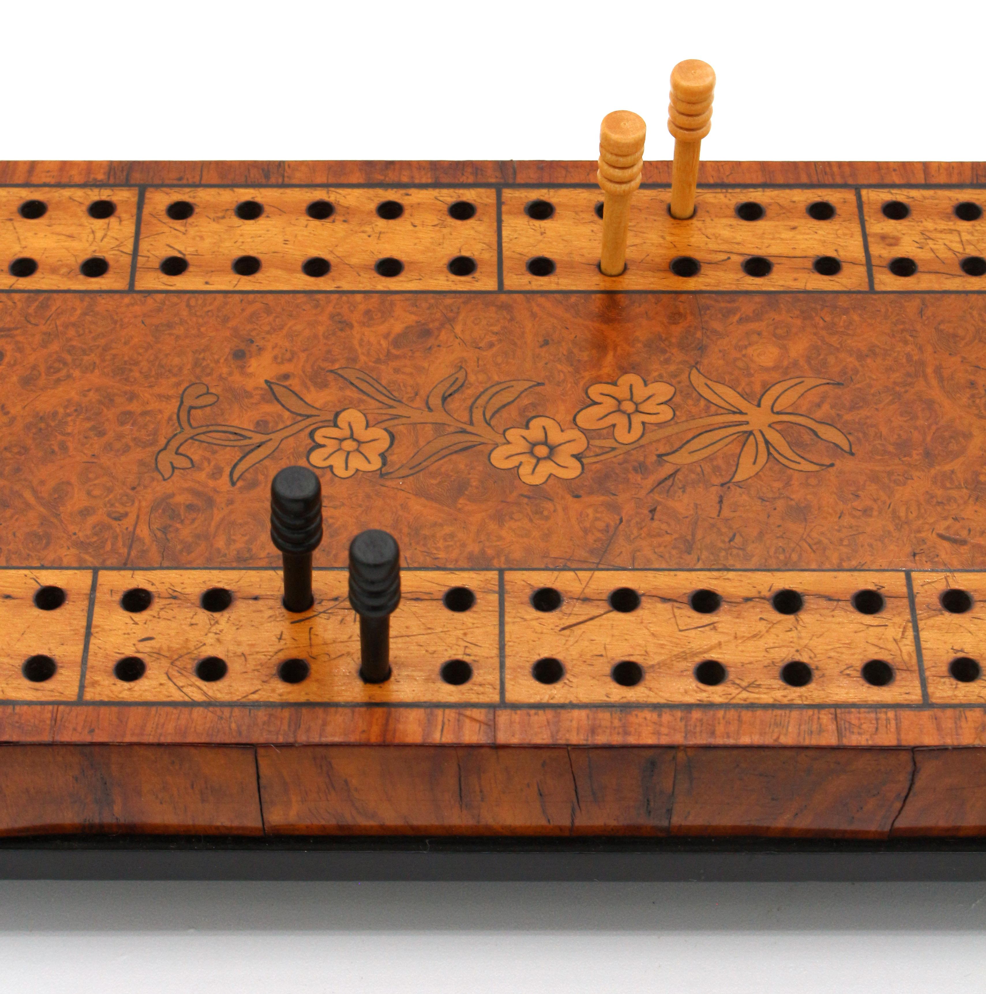 Circa 1860-80 English Marquetry Inlaid Cribbage Board In Good Condition For Sale In Chapel Hill, NC