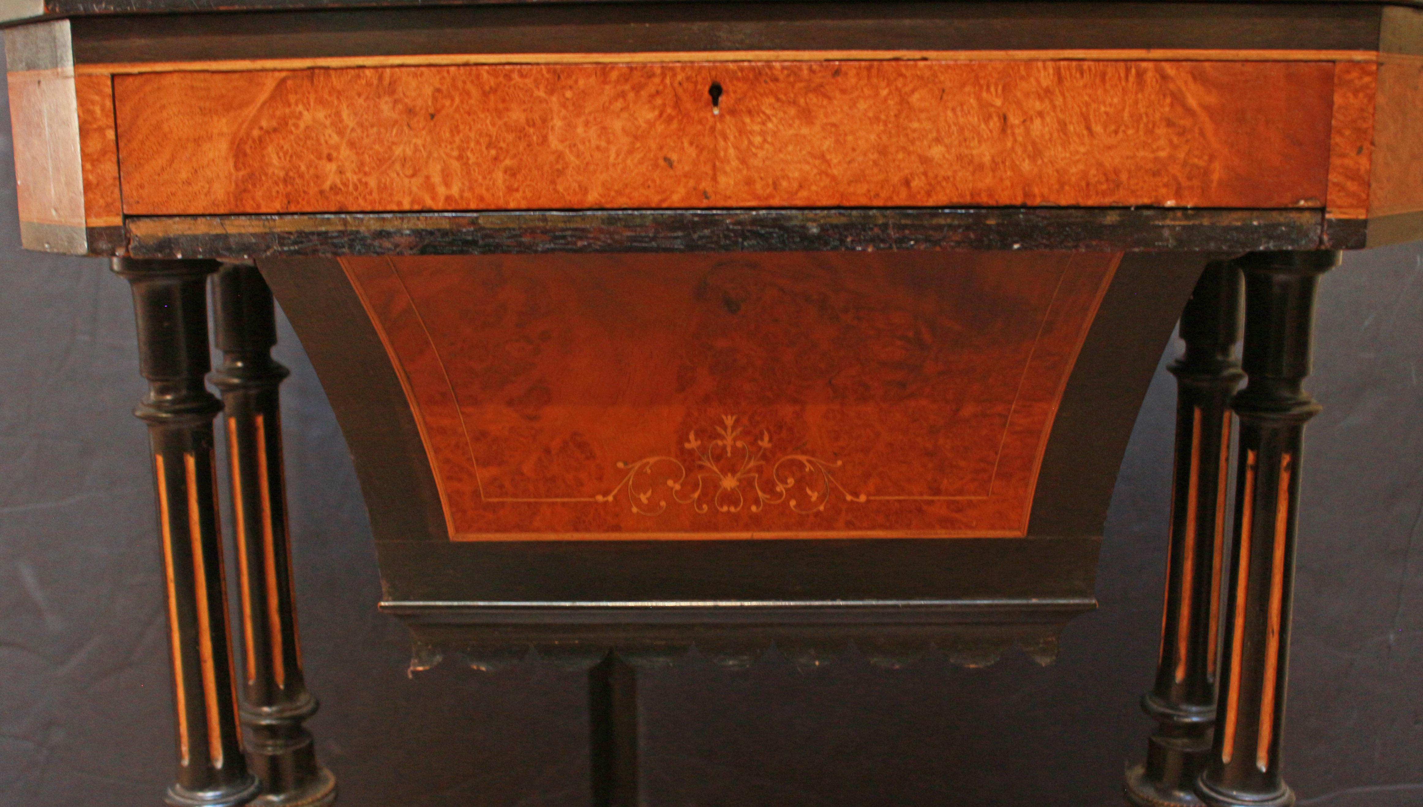 Vers 1860-80 Table à jeux anglaise néo-renaissance en vente 1