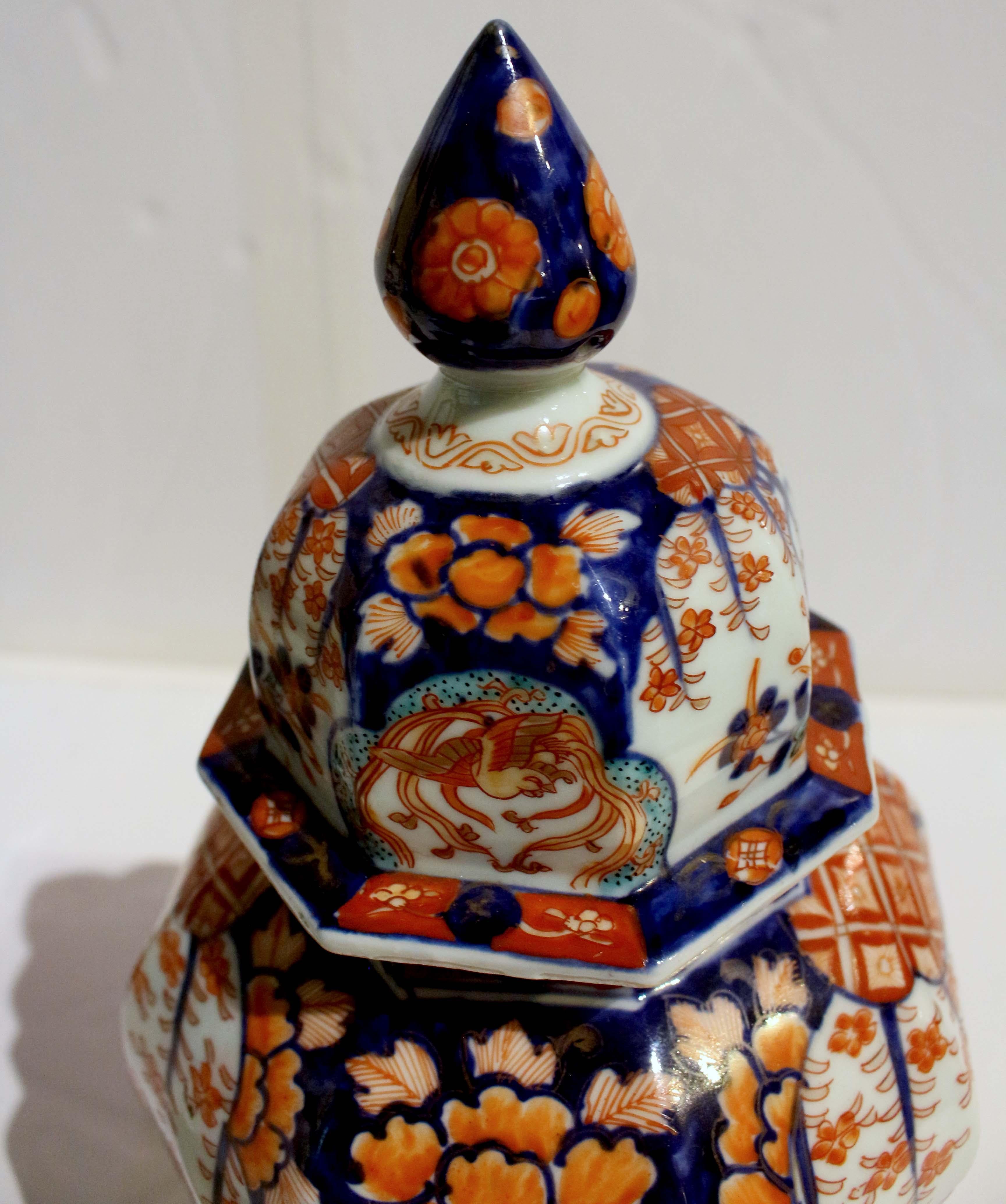 Circa 1860-80 Pair of Japanese Imari Covered Jars For Sale 1