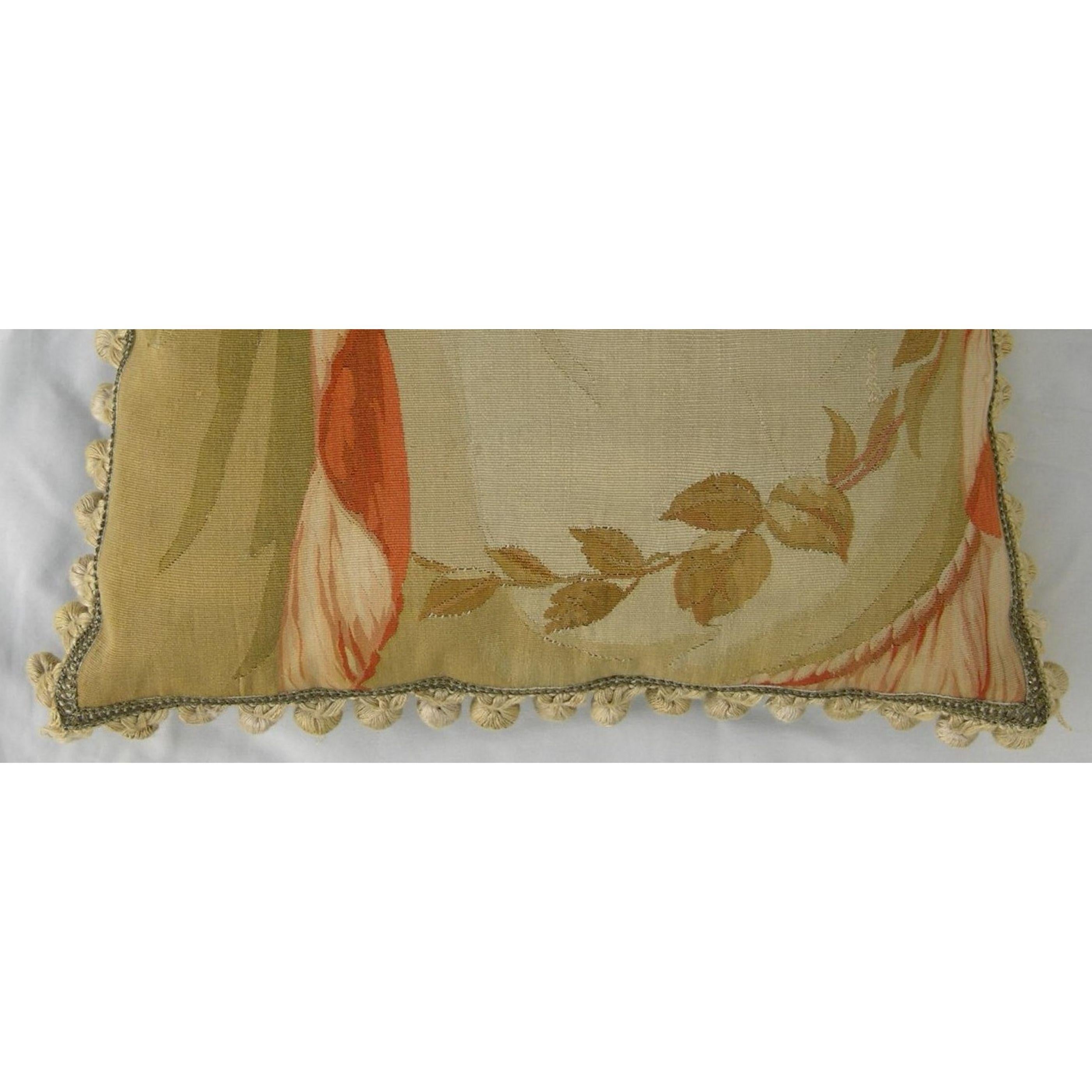 Circa 1860 Antique French Aubusson Pillow In Good Condition For Sale In Los Angeles, US