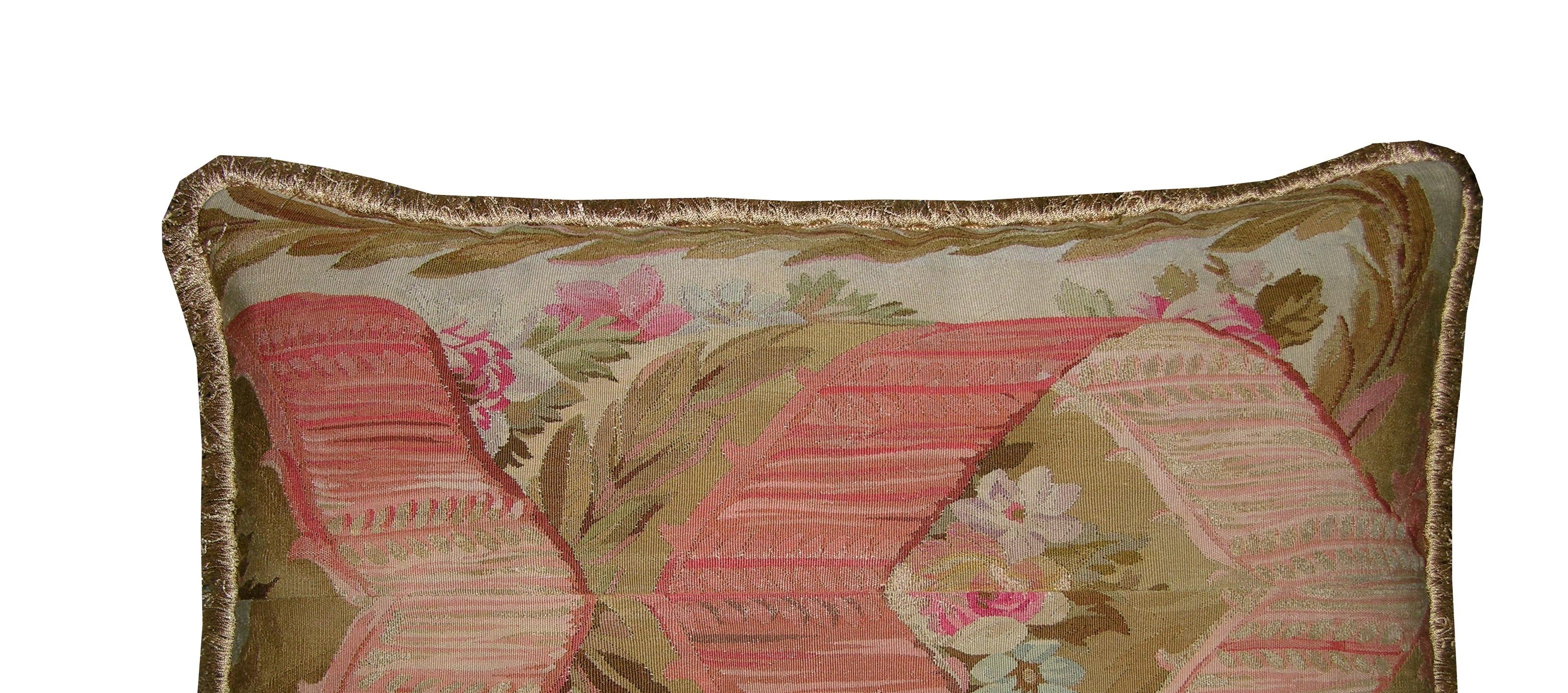 Circa 1860 Antique French Aubusson Pillow In Good Condition For Sale In Los Angeles, US