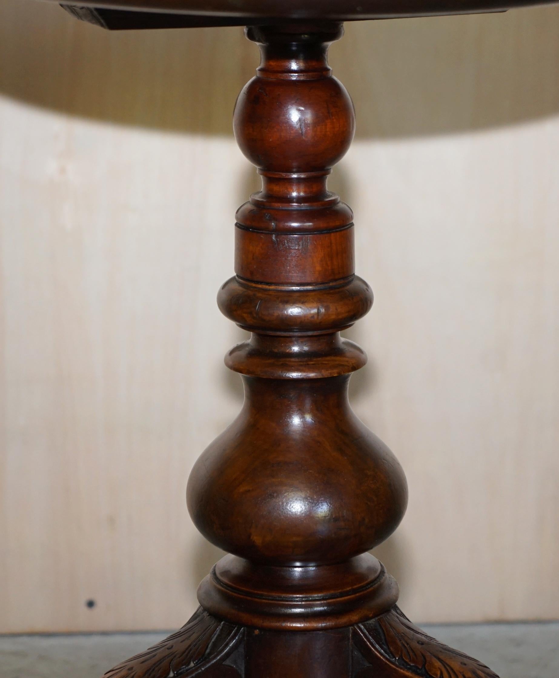 Mid-19th Century circa 1860 Antique Victorian Gillows Kettle Stand Tripod Mahogany & Walnut Table