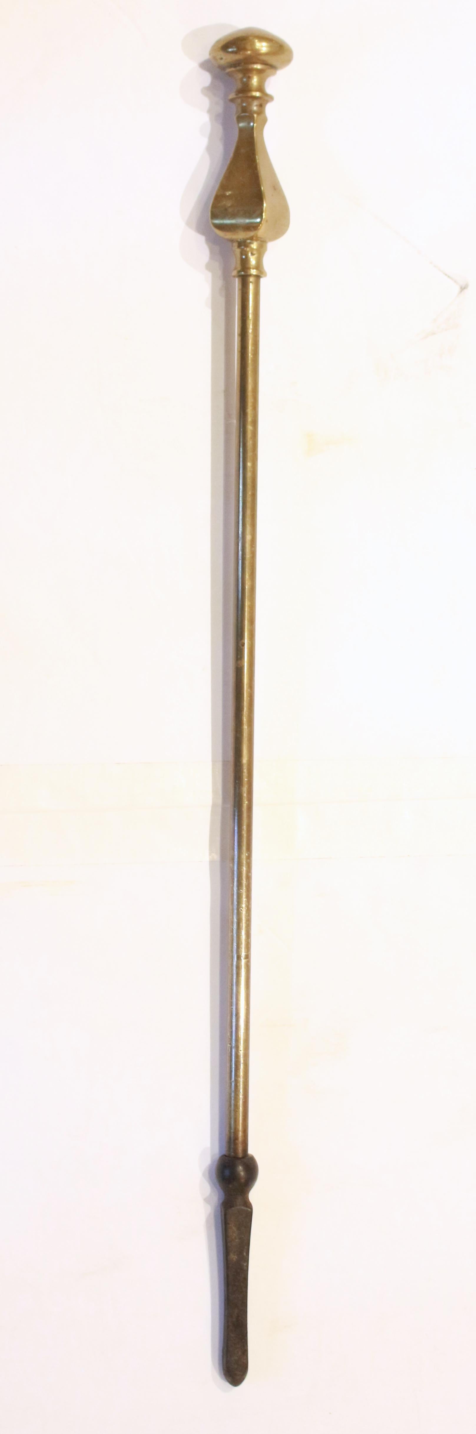 Inglese CIRCA 1860 Set di attrezzi da fuoco in ottone vittoriano a 3 pezzi in vendita