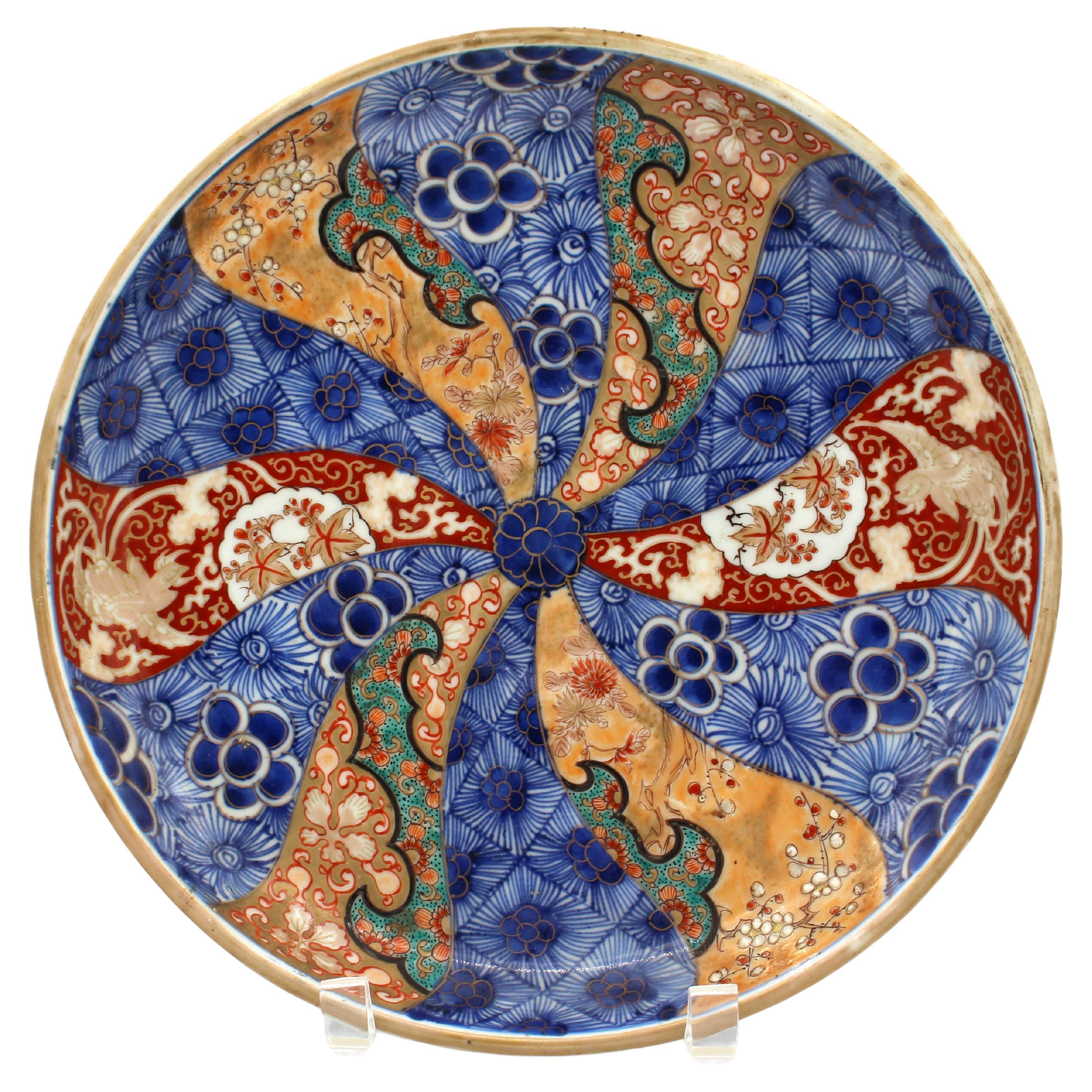 Circa 1860 Plato hondo japonés de Imari