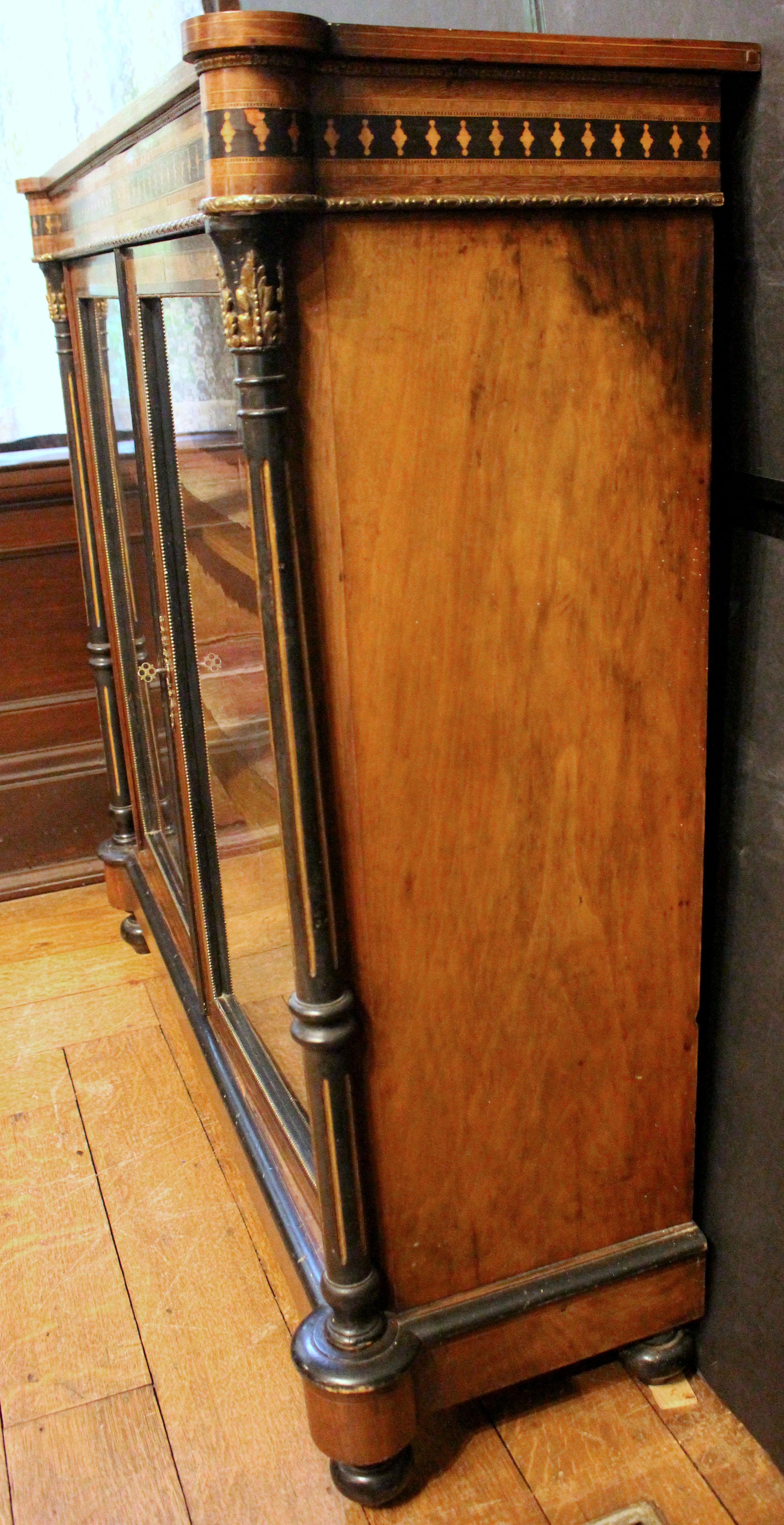 Gabinete librería francés Napoleón III Circa 1860 Dorado en venta