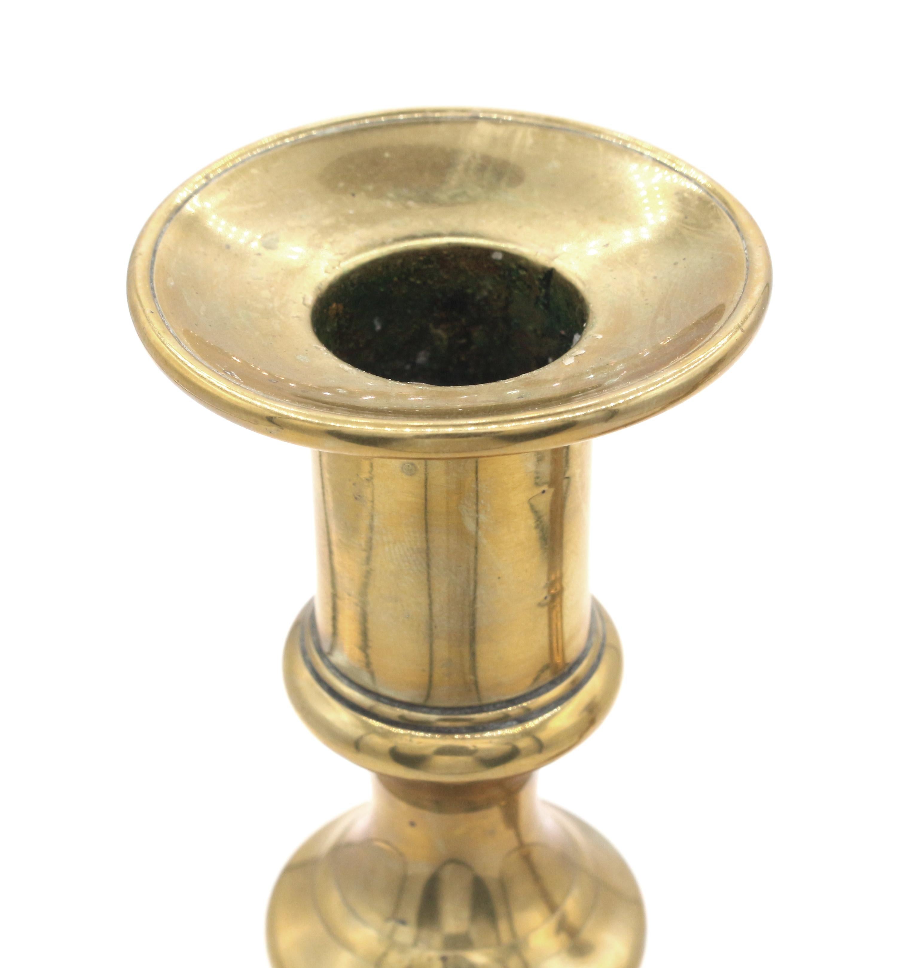 Circa 1860 Pair of English Brass Push-Rod Candlesticks In Good Condition For Sale In Chapel Hill, NC