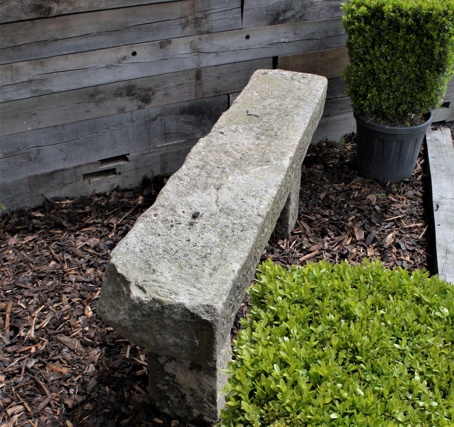 Banc de jardin anglais en pierre sculptée et grès, siège pour jardin altéré 1860 en vente 6