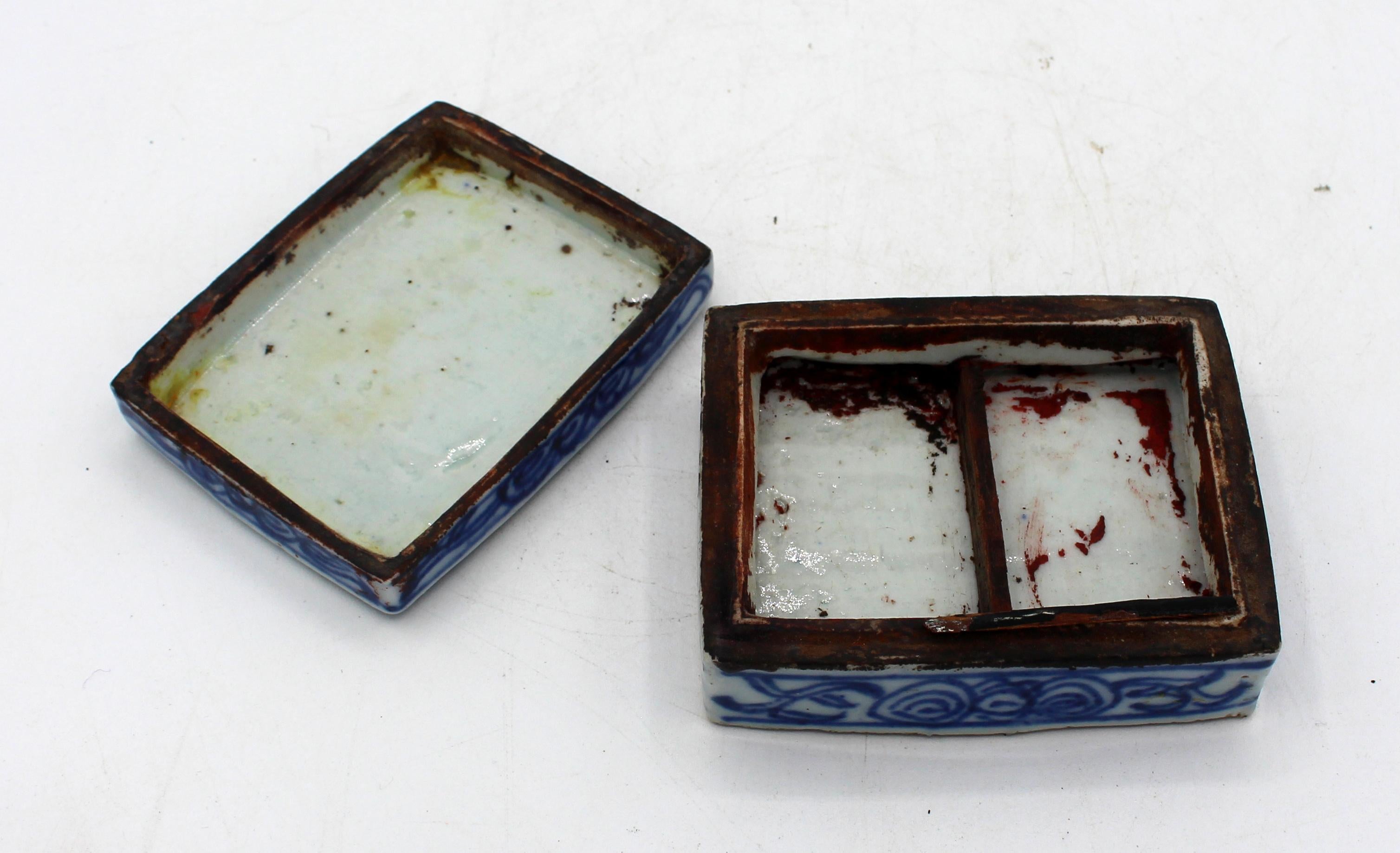 Mid-19th Century Circa 1860s Chinese Blue & Celadon Double Ink Cake Box