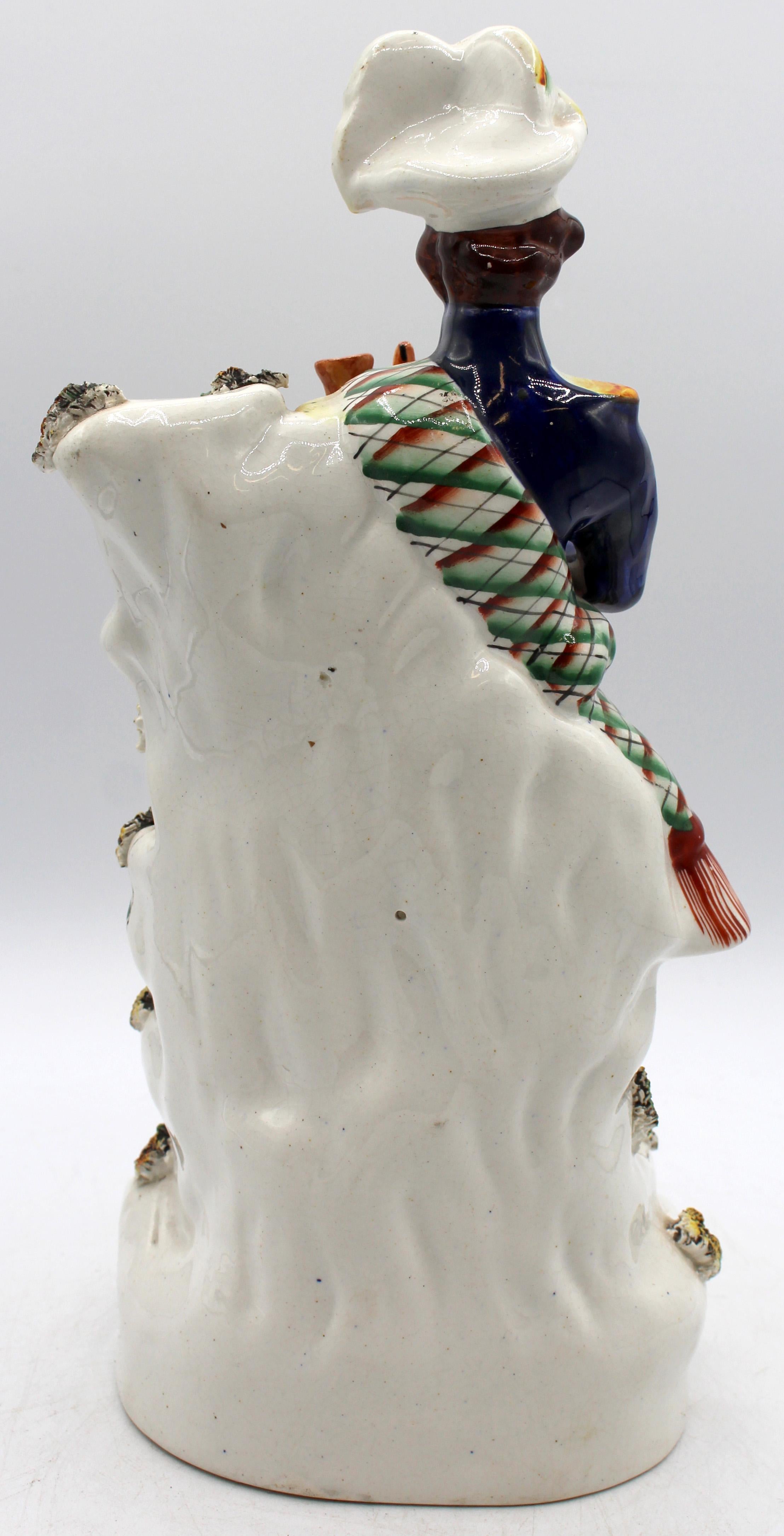 Inglese Circa 1860s English Staffordshire Highlander Figure in vendita