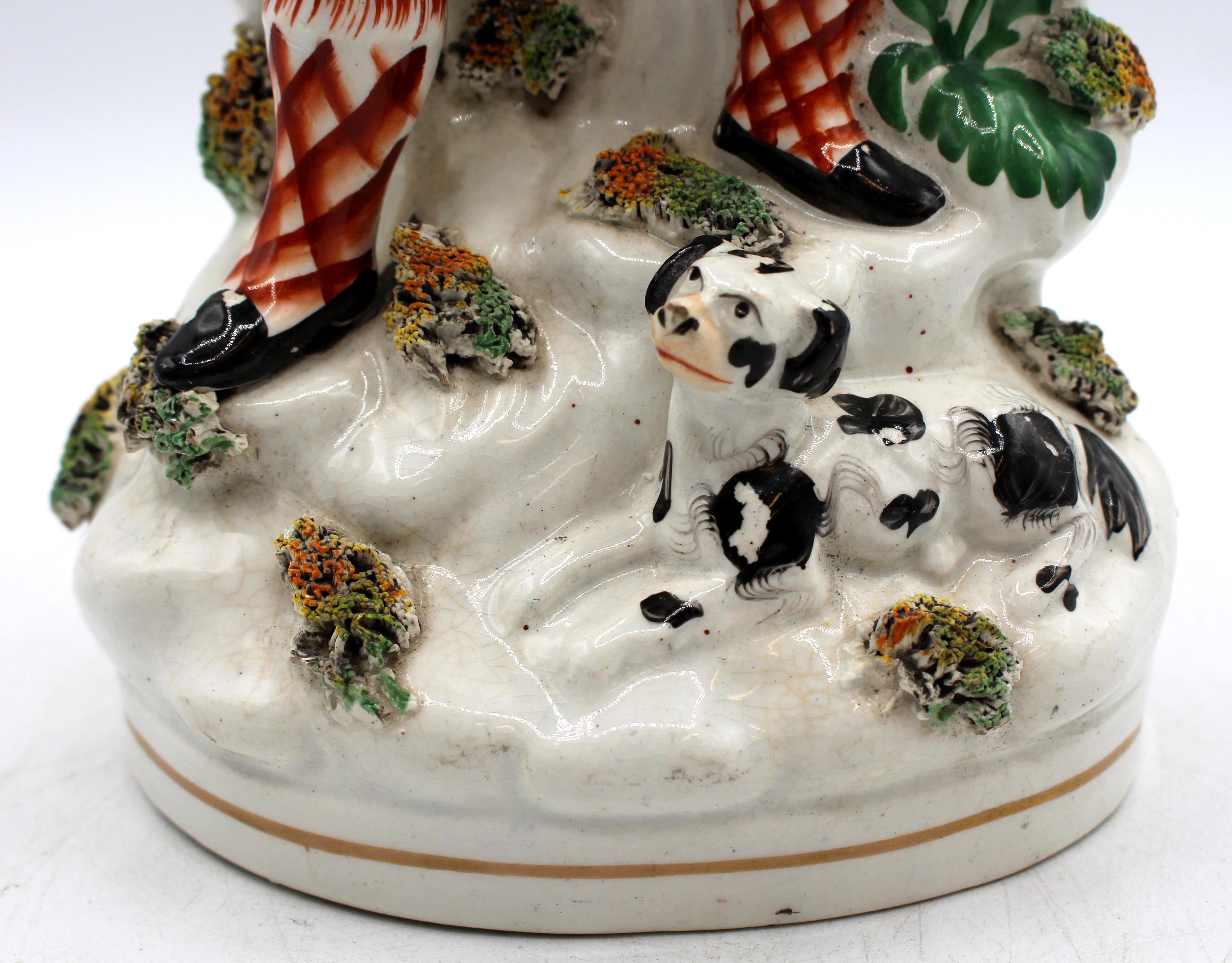 XIX secolo Circa 1860s English Staffordshire Highlander Figure in vendita