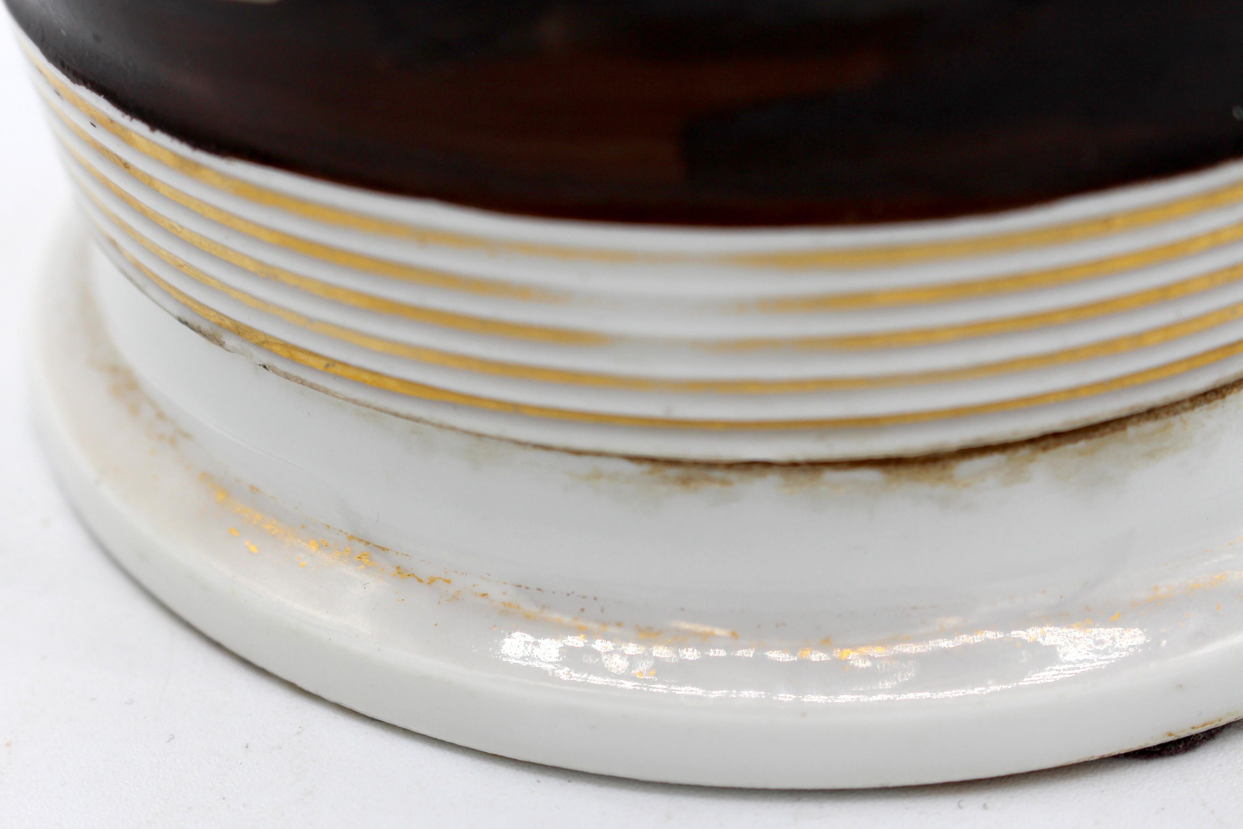CIRCA 1870 Old Paris - Vaso in porcellana francese con base a goccia in vendita 3