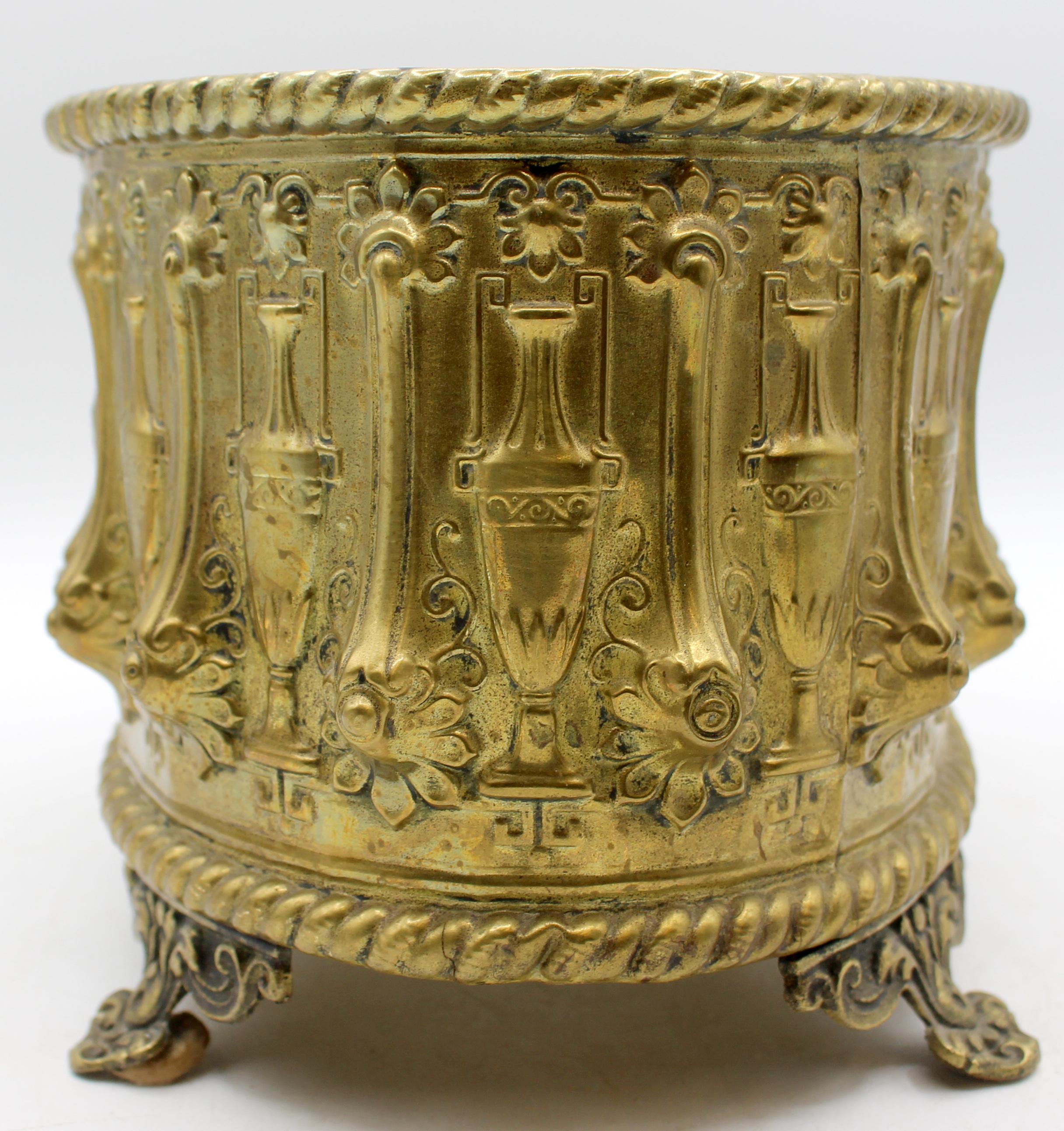 Classical Roman Circa 1870 Oval Repousse Brass English or French Jardiniere For Sale