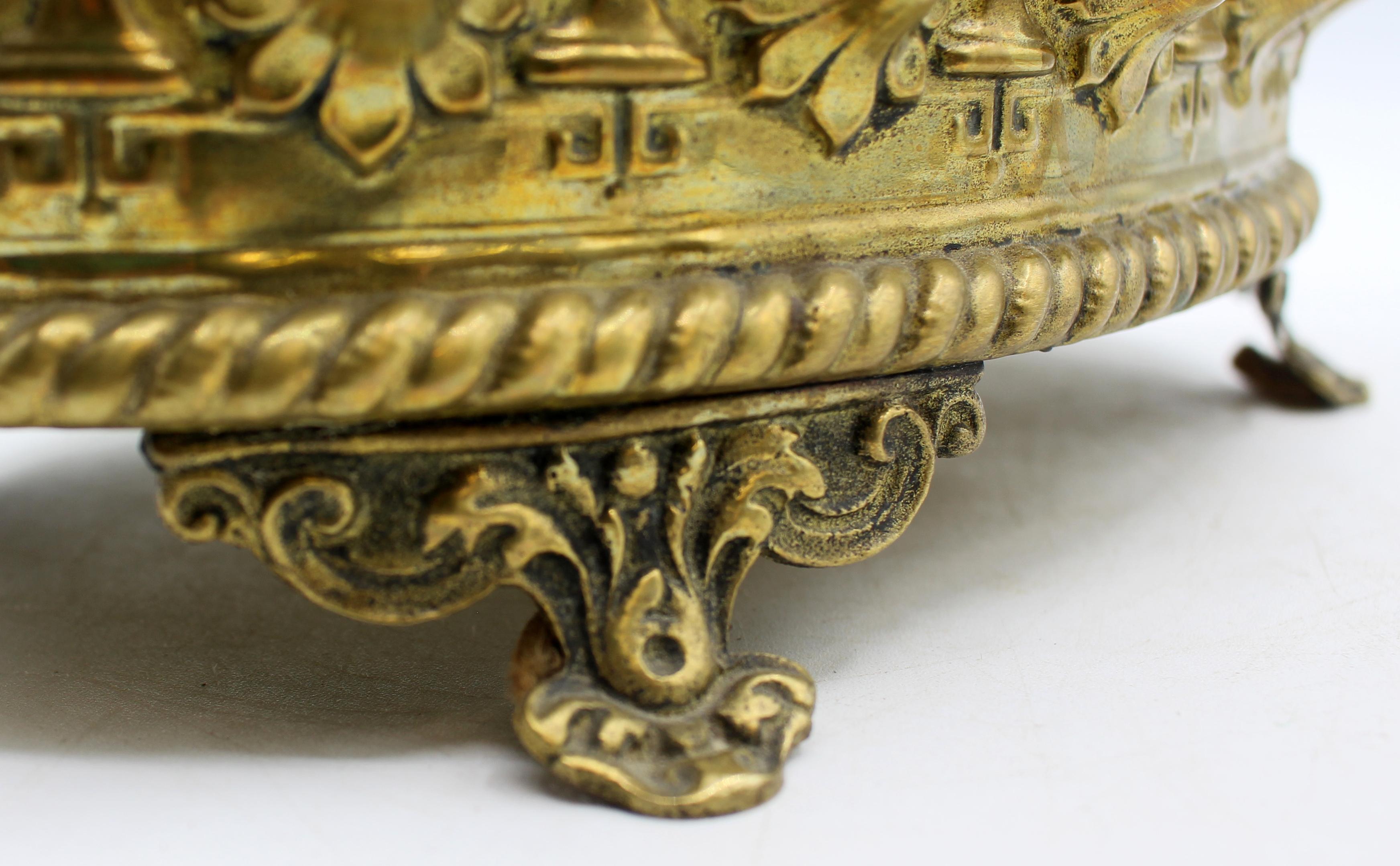 Circa 1870 Oval Repousse Brass English or French Jardiniere For Sale 3