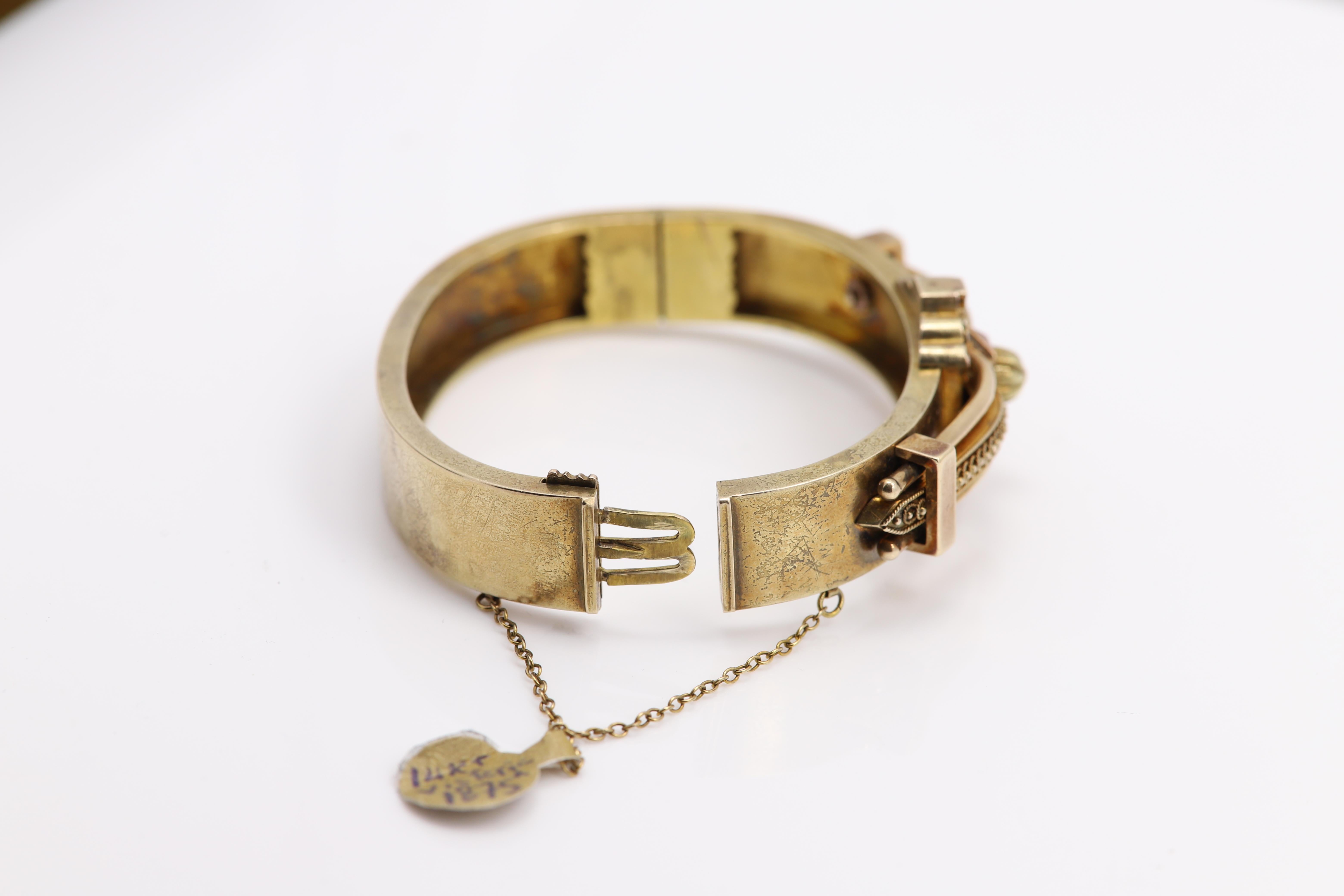 Circa 1875 Victorian Bangle 14 Karat Yellow Gold For Sale 2