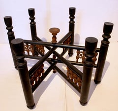 CIRCA 1880-1920 Plateau marocain en laiton sur Stand ancien