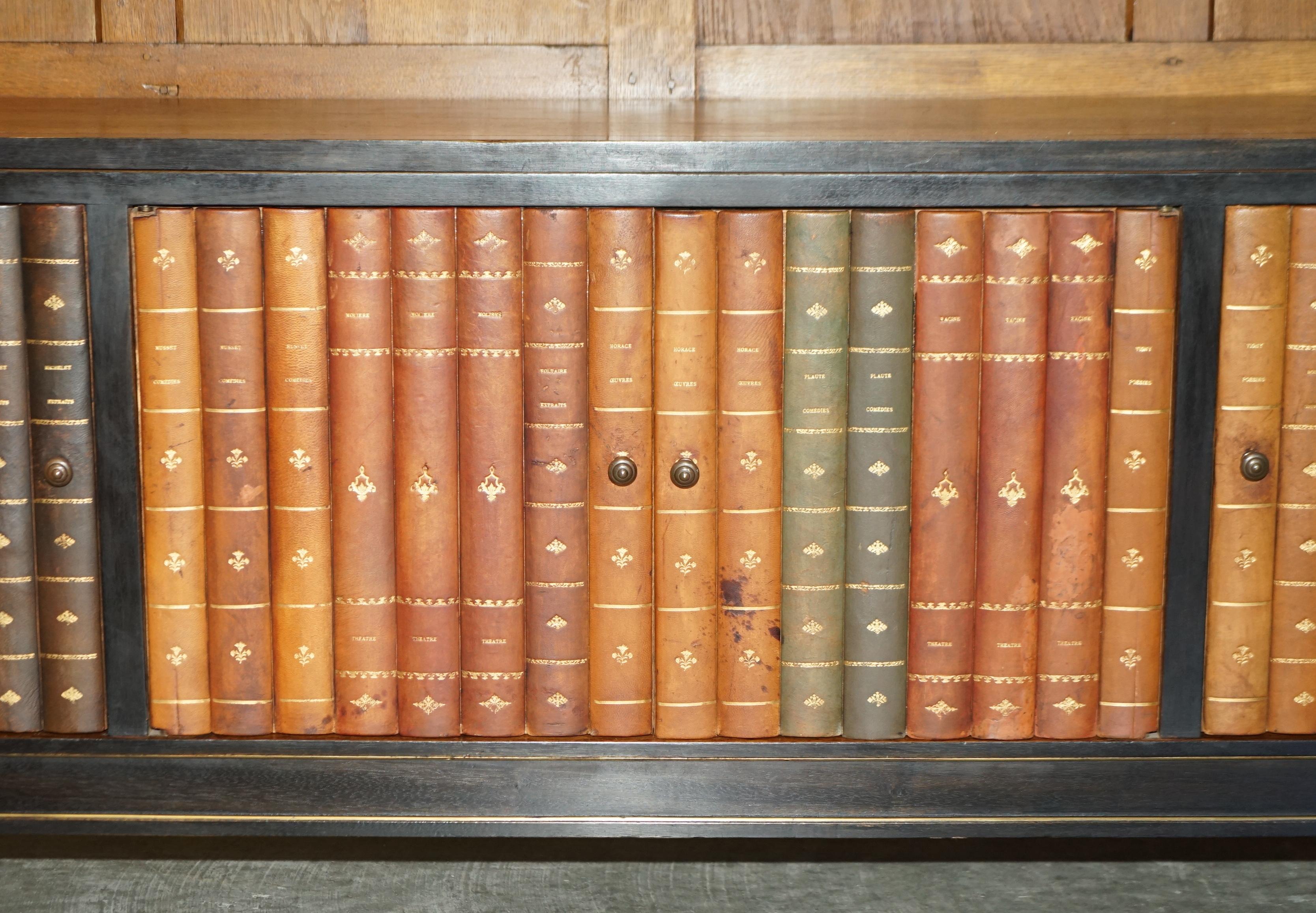Antikes französisches Sideboard/ Bücherregal mit italienischer Marmorplatte, Faux Book Front, um 1880 (Louis XIII.) im Angebot