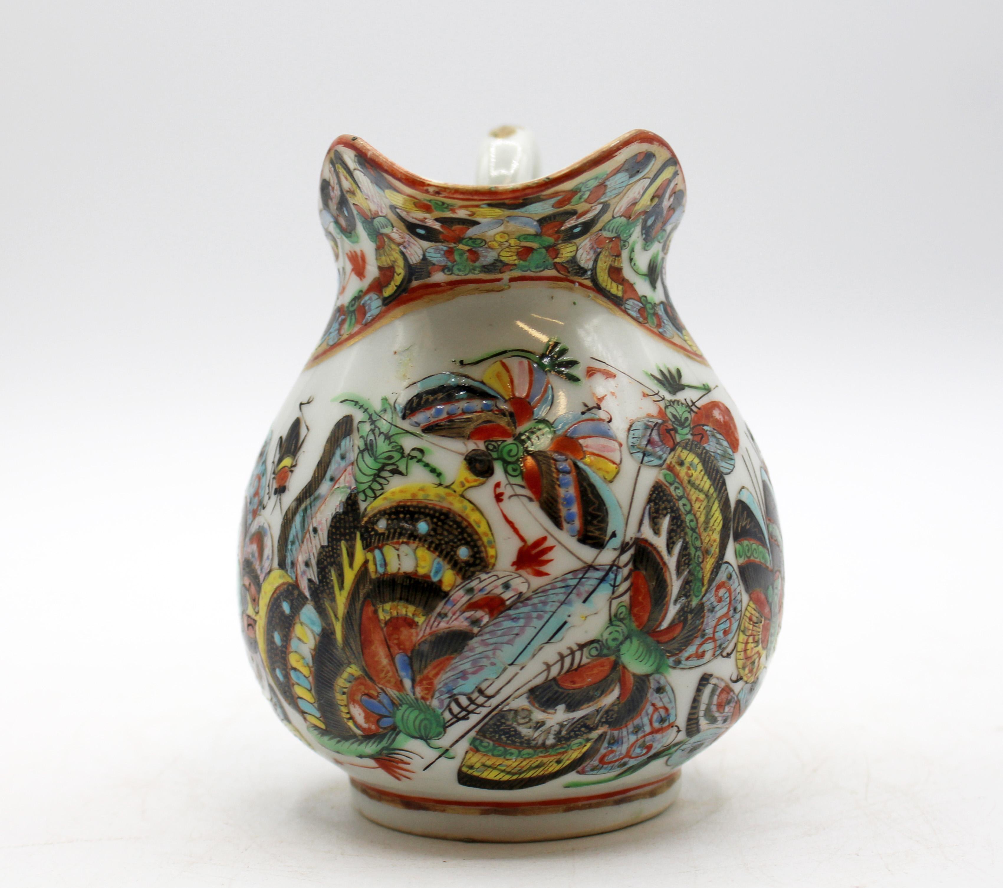 Circa 1880 Chinese Export Porcelain Thousand Butterfly Creamer For Sale 1
