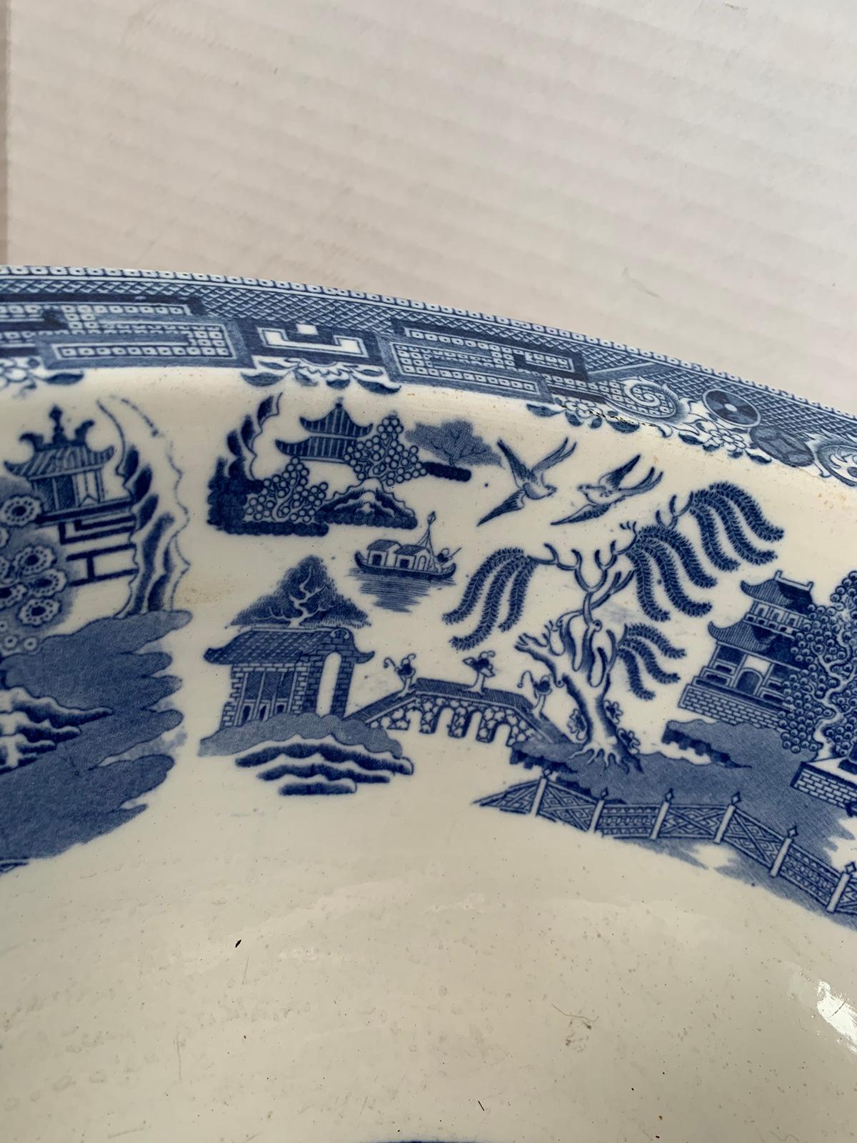 English Blue Willow Porcelain Bowl by Wedgwood, Impressed Mark, circa 1880 For Sale 6