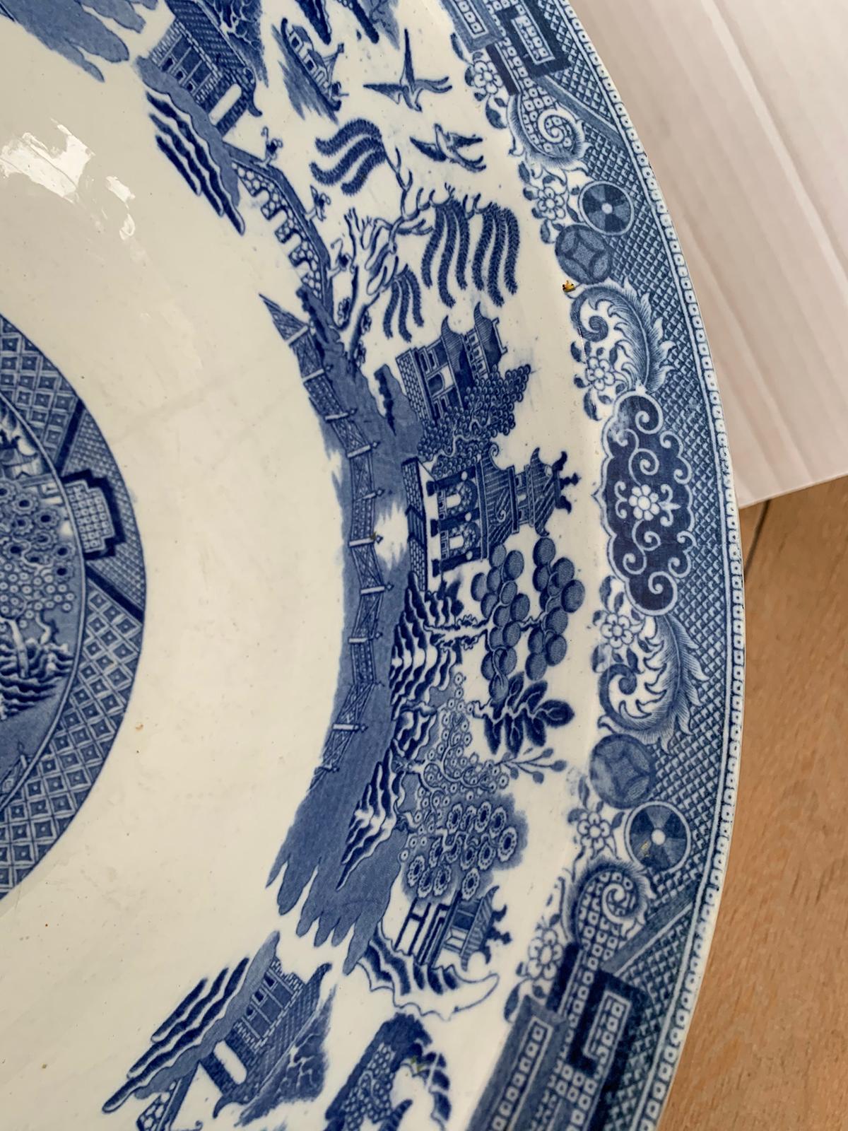 English Blue Willow Porcelain Bowl by Wedgwood, Impressed Mark, circa 1880 For Sale 7