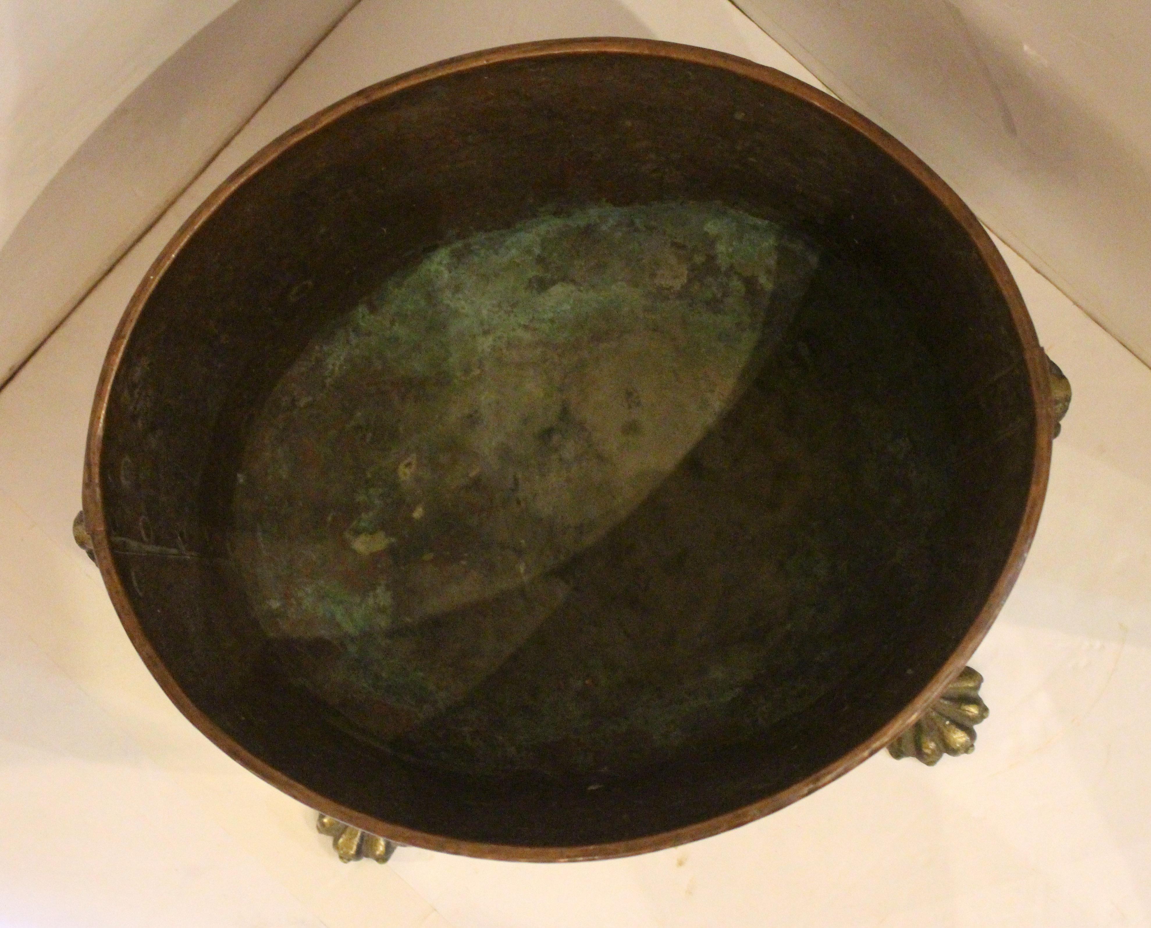 Circa 1880 English Copper & Brass Jardiniere or Log Bin In Good Condition In Chapel Hill, NC