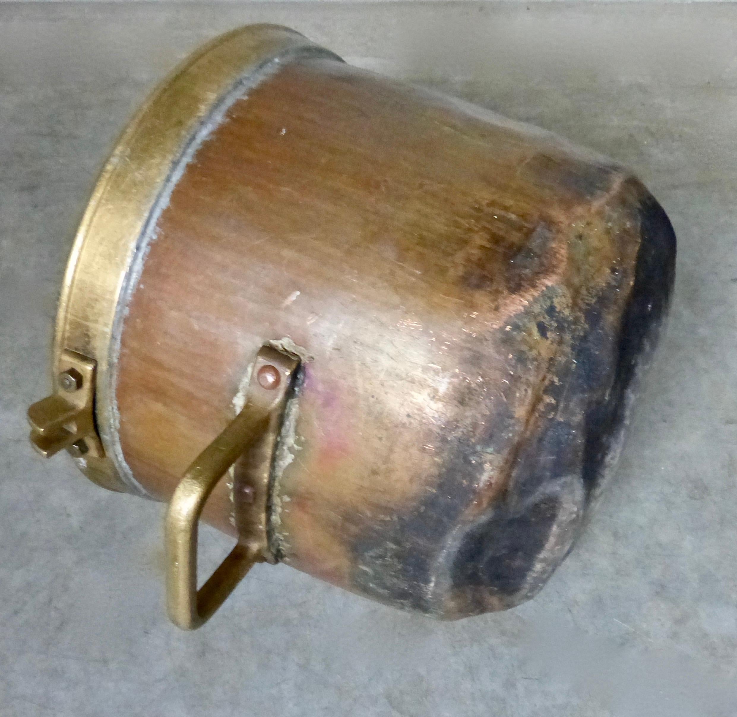 French Copper Pot/Cauldron with Brass Accents, circa 1880 In Good Condition In Surrey, BC