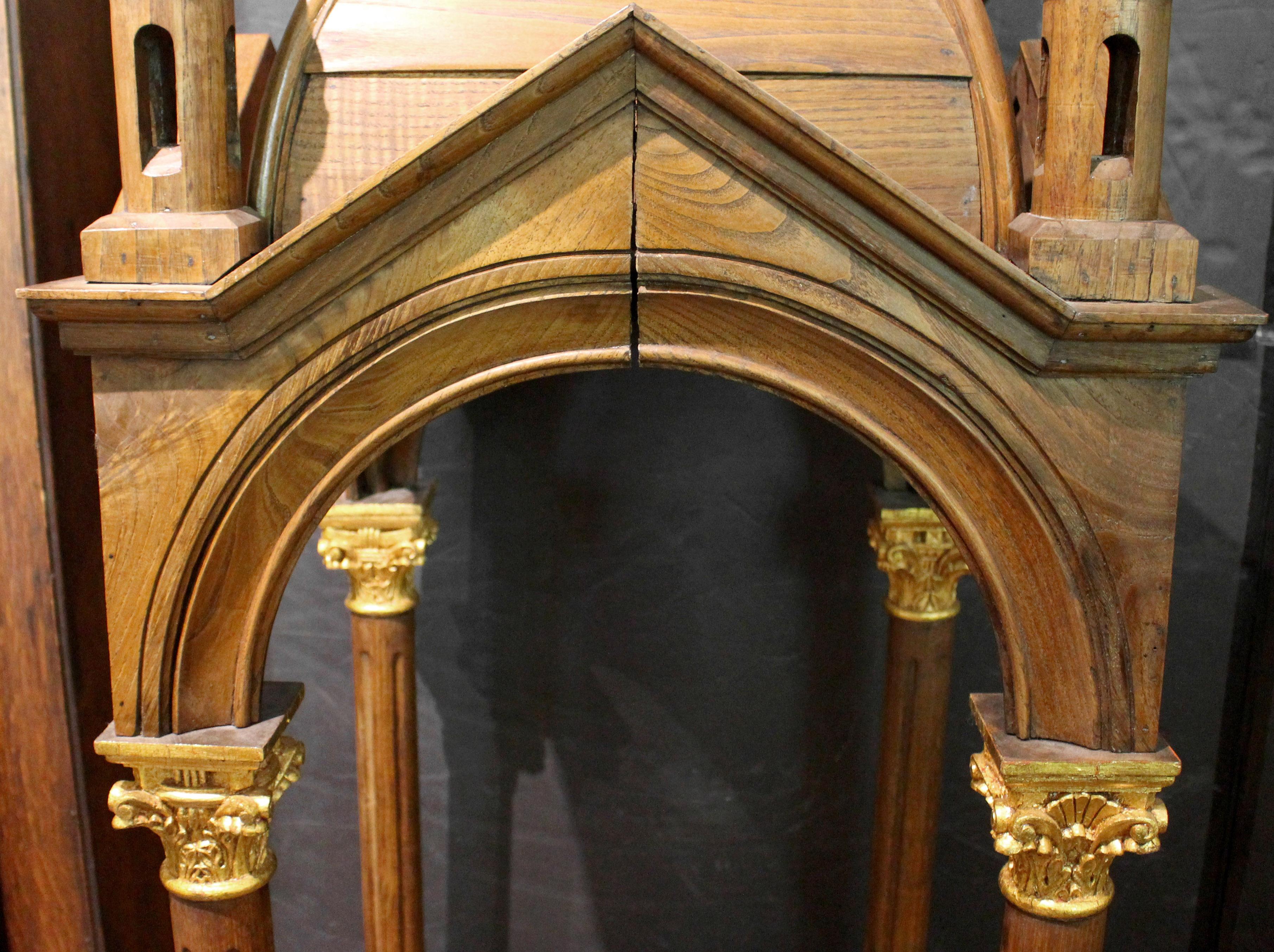 Vers 1880 Niche à baldaquin ou à statues de style gothique français Bon état - En vente à Chapel Hill, NC