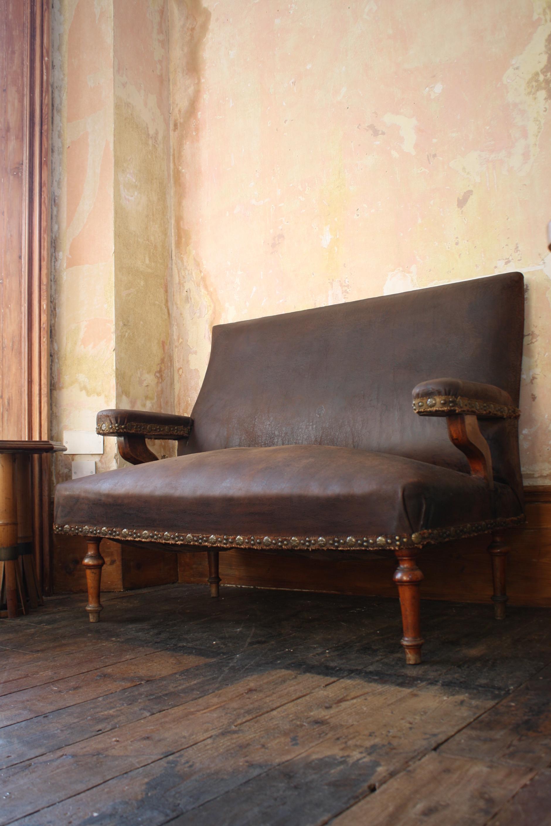 Circa 1880 French Oak & Leather Hall Settle Sofa 5