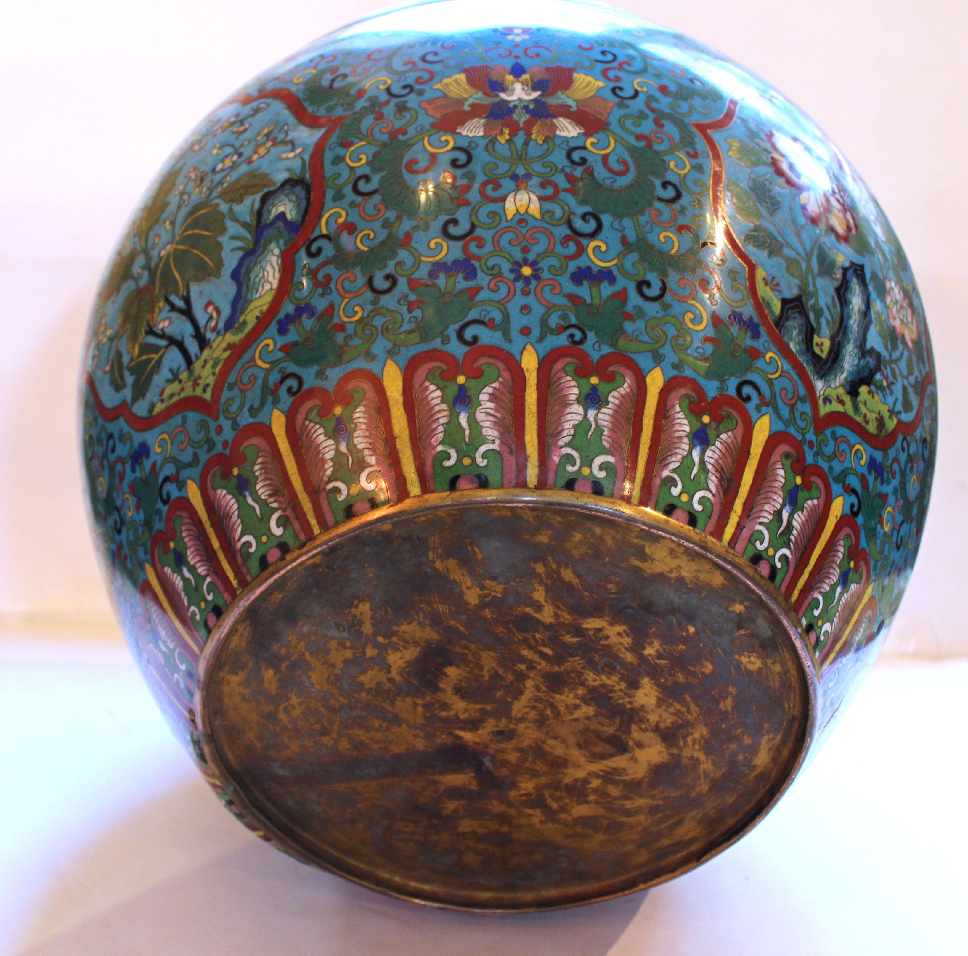 Aesthetic Movement Circa 1880 Grand Size Japanese Cloisonné Jardinière