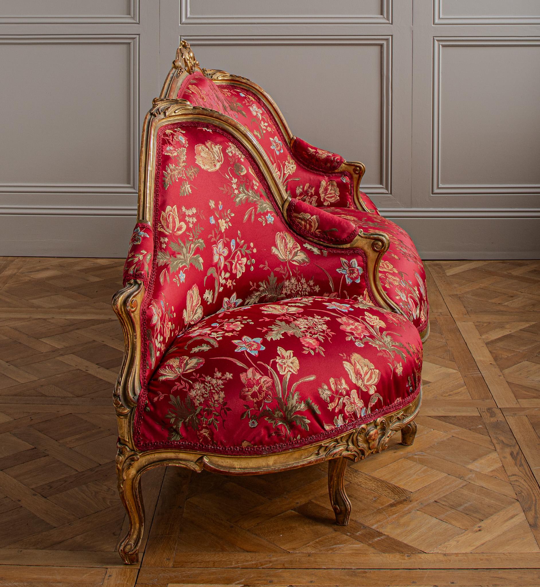 Louis XV Circa 1880 Italian Large Gilt wood LXV Style Confidente Sofa  For Sale