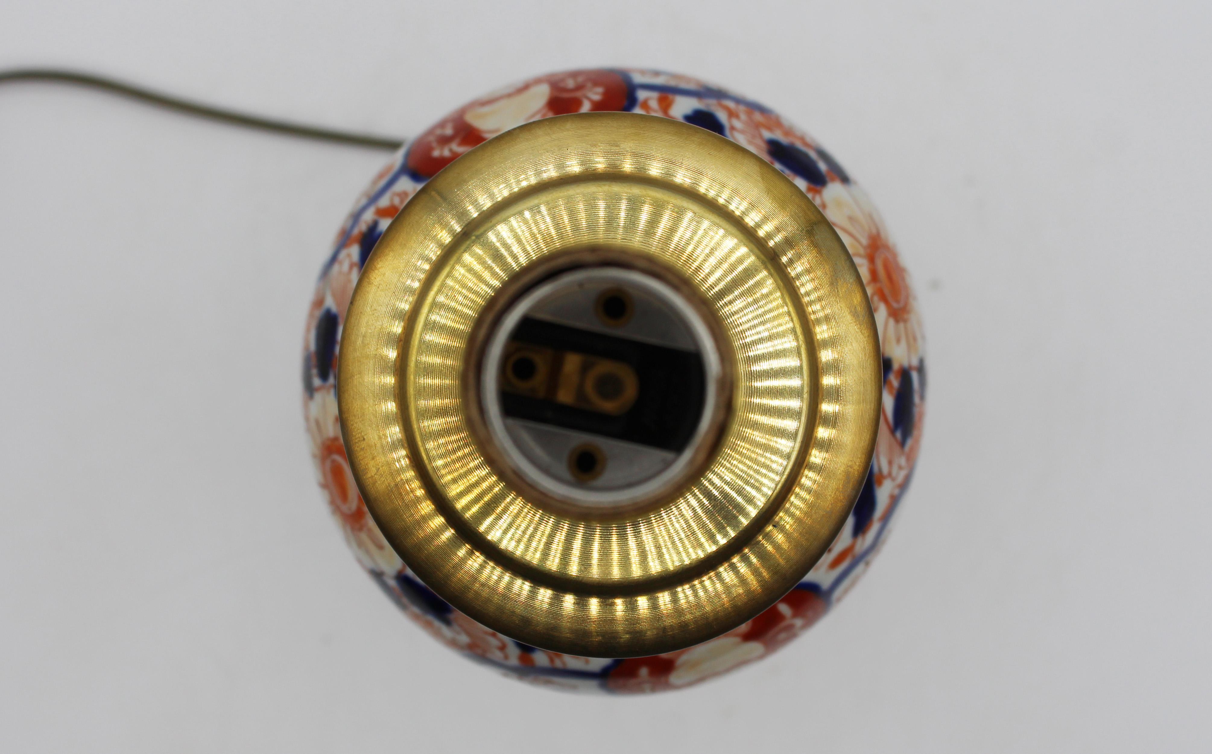 Chinese Circa 1880 Japanese Imari Vase Table Lamp For Sale