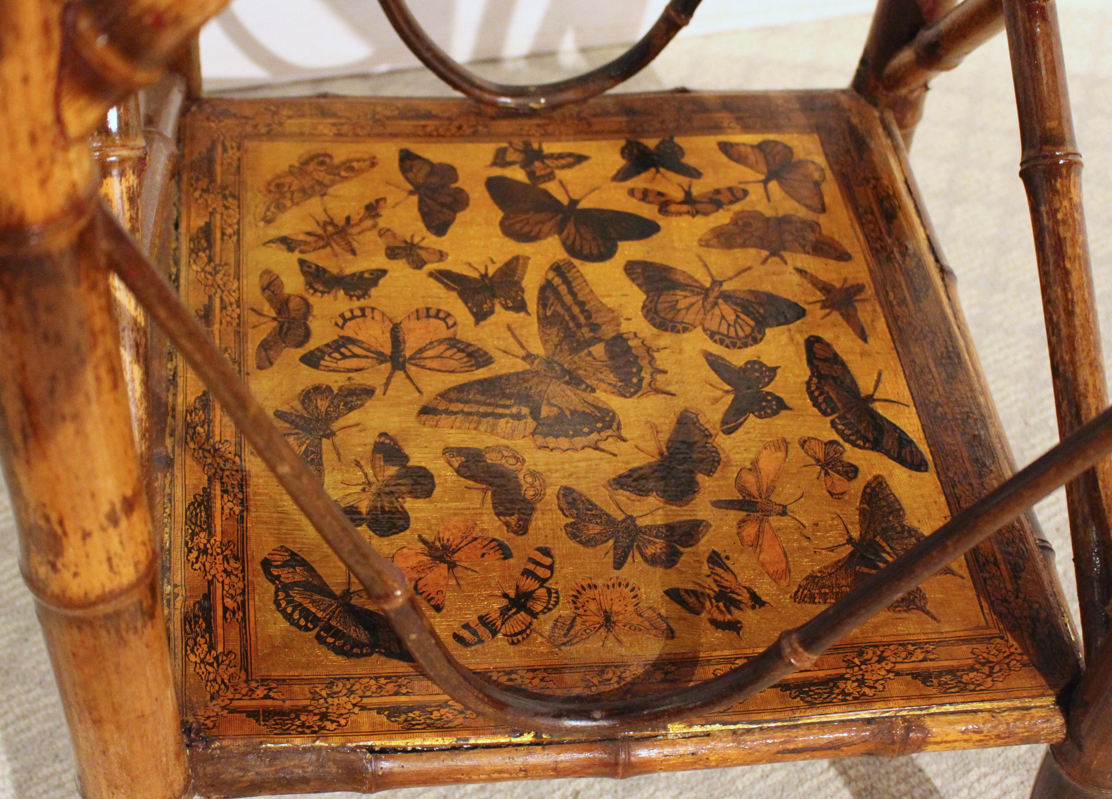 CIRCA 1880 Großer 2-stöckiger englischer quadratischer Bambustisch im Zustand „Gut“ im Angebot in Chapel Hill, NC