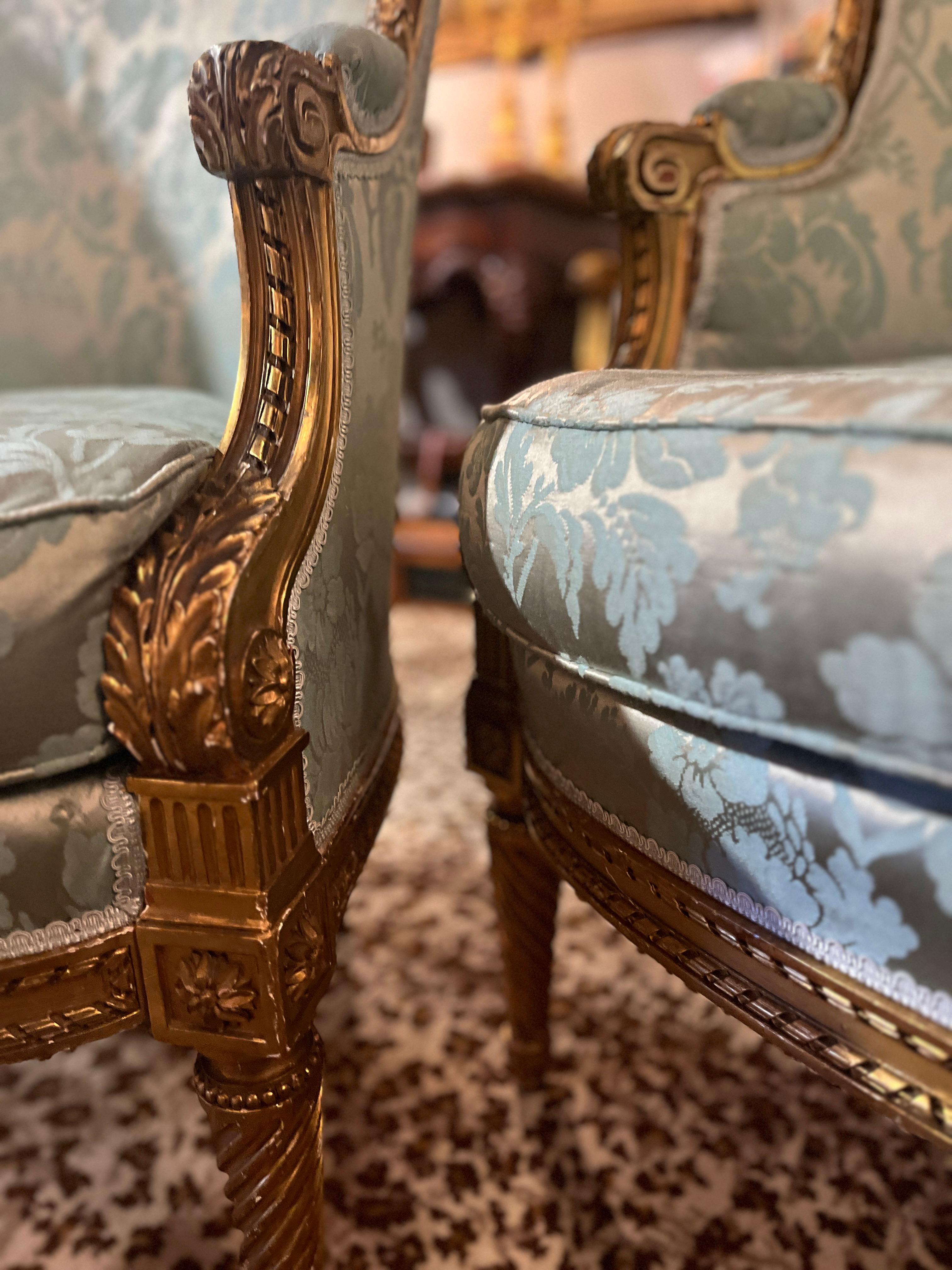 CIRCA 1880 Paar Louis XVI Stil Giltwood Bergeres (19. Jahrhundert) im Angebot