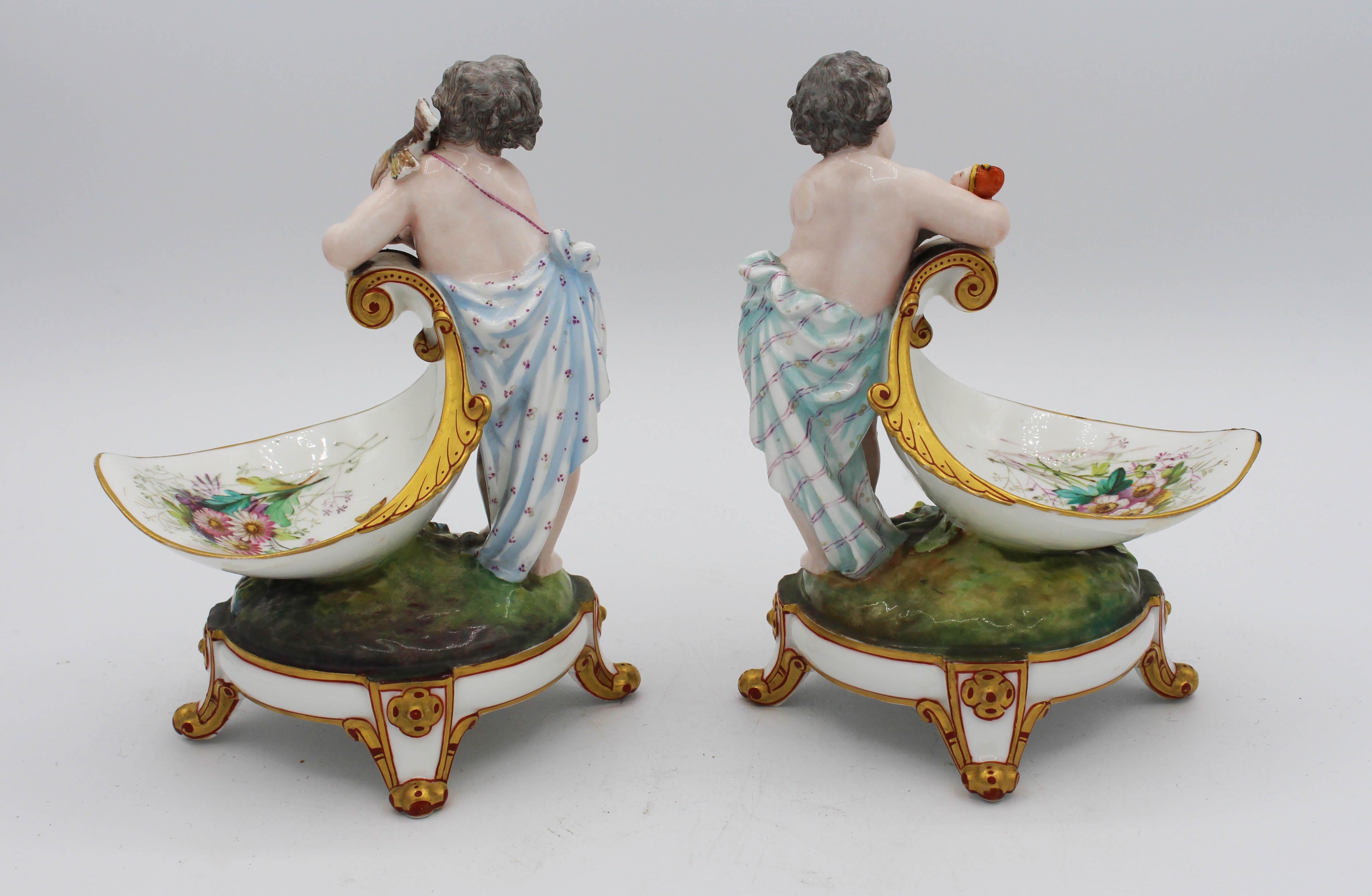 Circa 1880 Pair of Porcelain Children Figural Potpourri Stands In Good Condition In Chapel Hill, NC