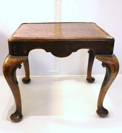 Poggiapiedi o piccola panca in stile Queen Anne, inglese, 1880 ca.