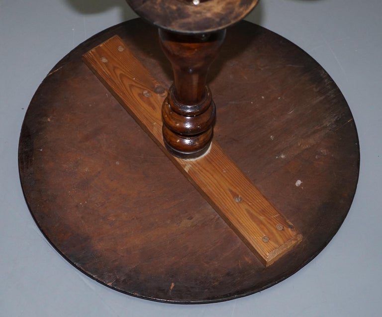 Walnut and Hardwood  Marquetry Inlaid Chess Games Table Tripod Base, circa 1880 For Sale 13