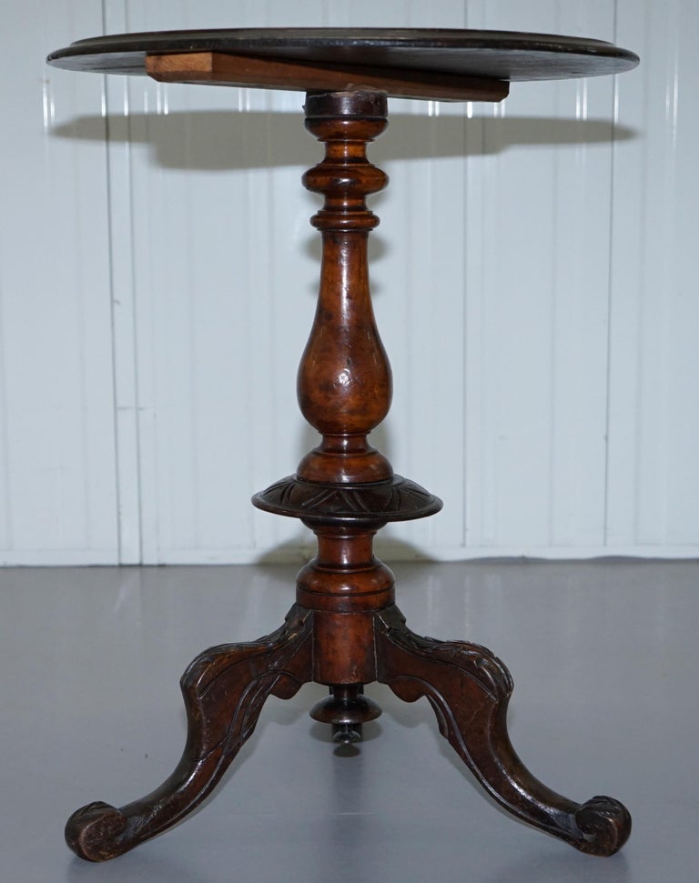 Walnut and Hardwood  Marquetry Inlaid Chess Games Table Tripod Base, circa 1880 For Sale 2